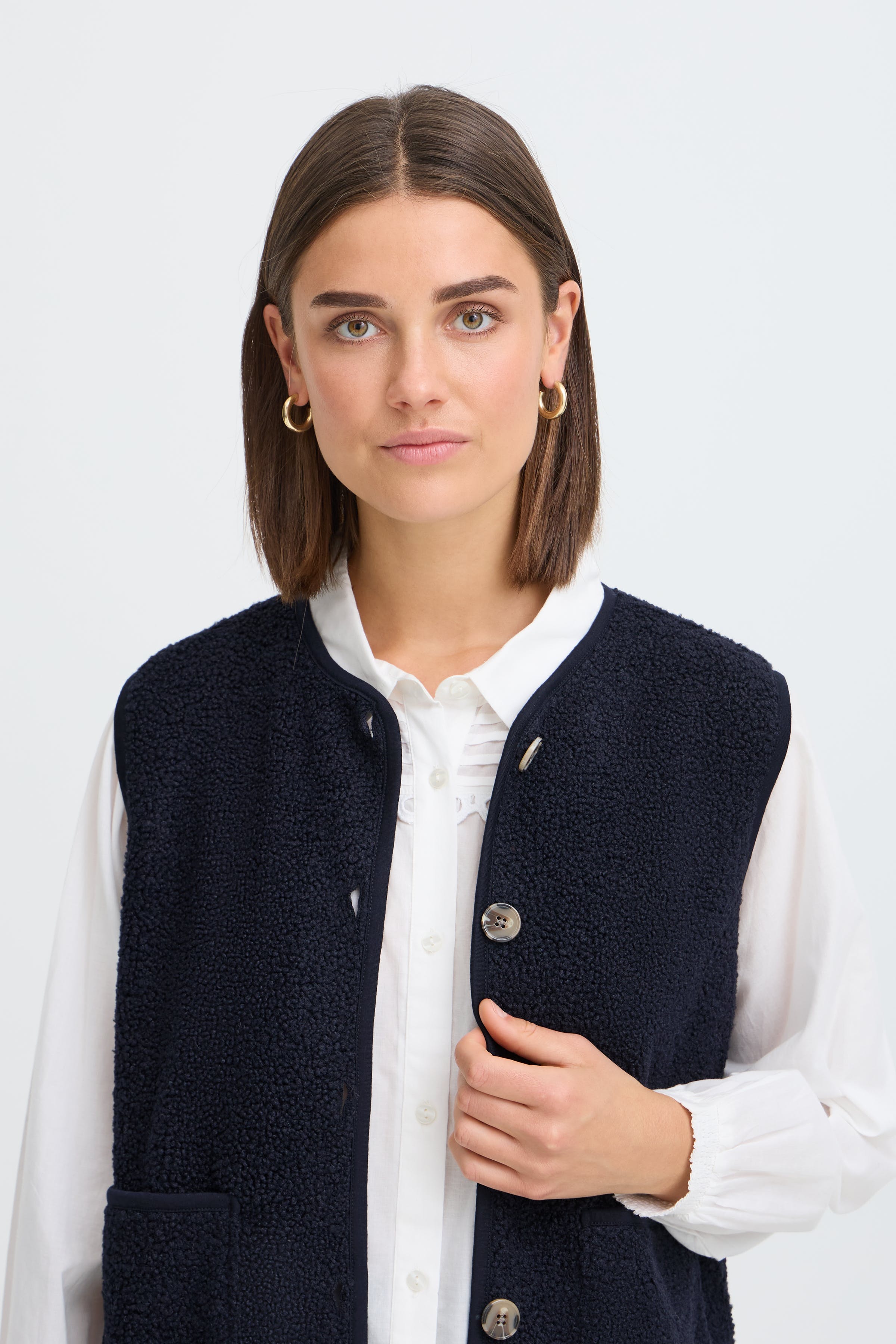 FRTENYA Waistcoat outerwear LOOKBOOK DETAIL 20618525-194011