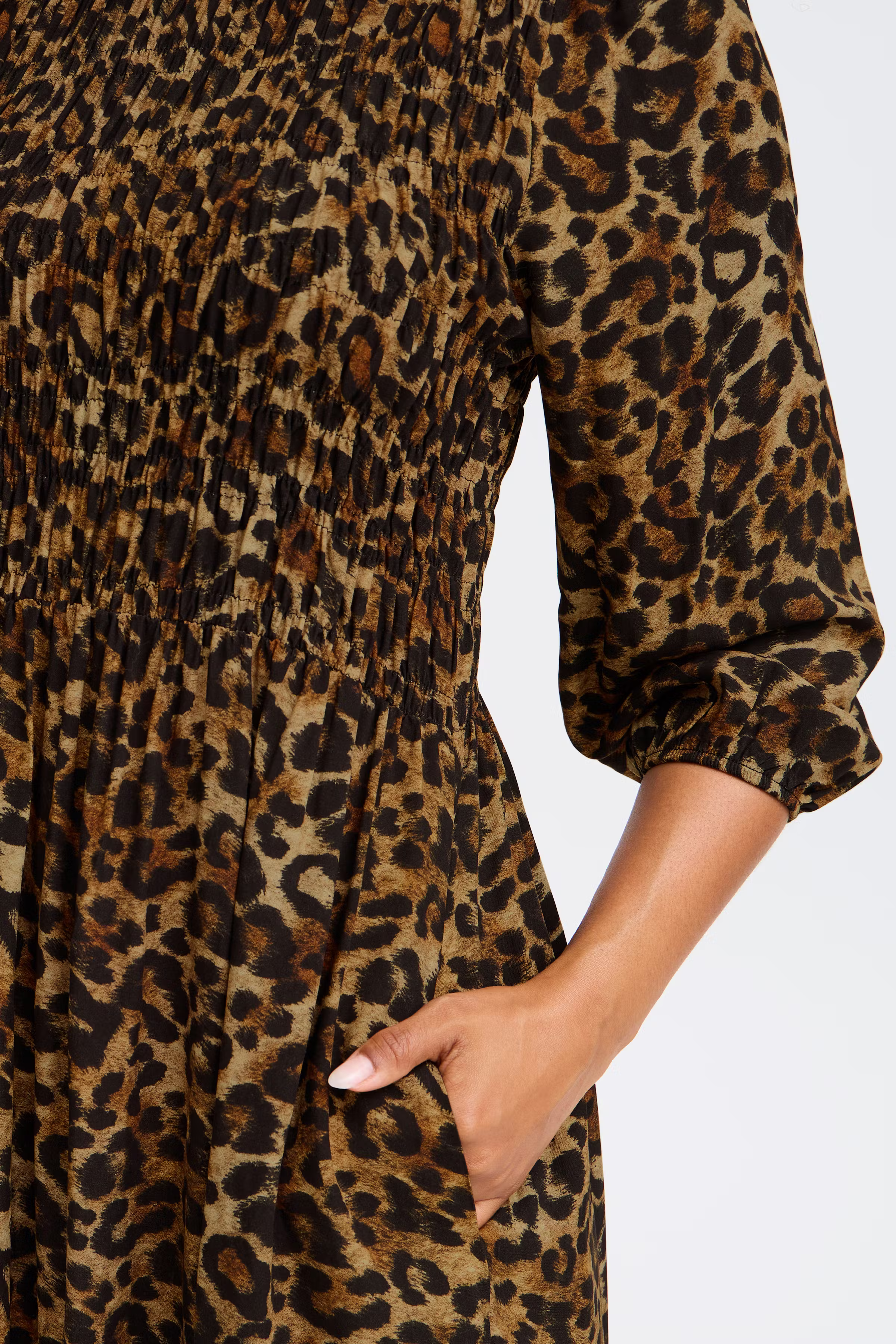 SBINGEBET Kjole LOOKBOOK DETAIL 22100788-203533