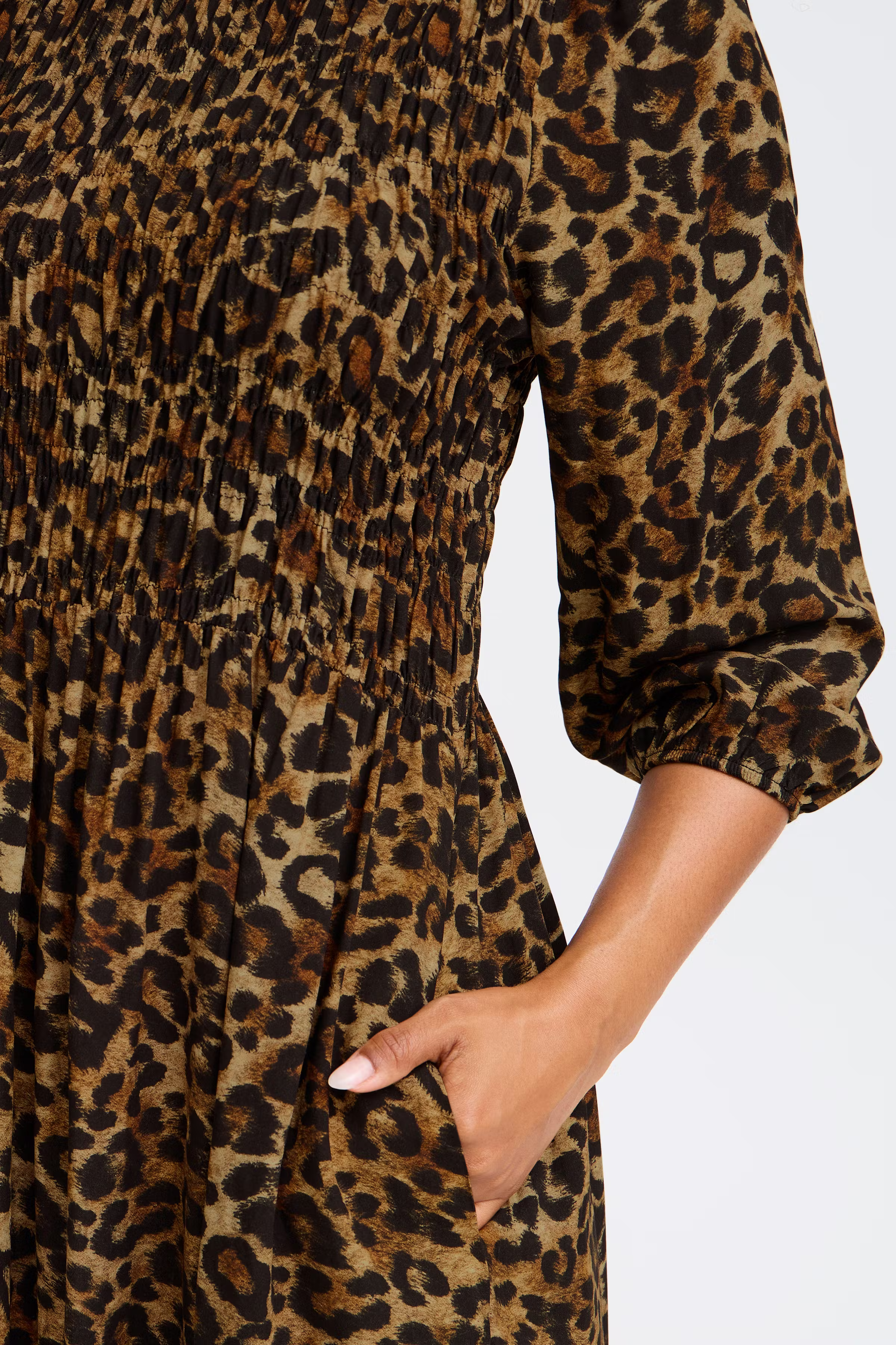 SBINGEBET Kjole LOOKBOOK DETAIL 22100788-203533
