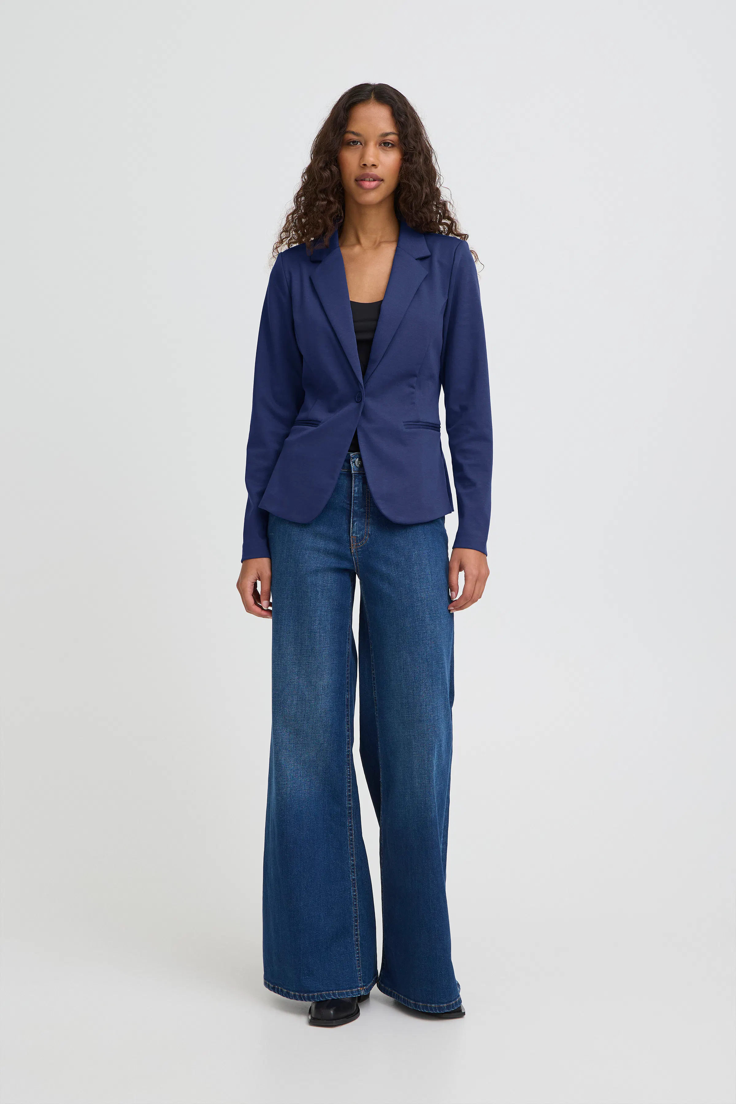 IHKATE Blazer LOOKBOOK FRONT 20101801-193939