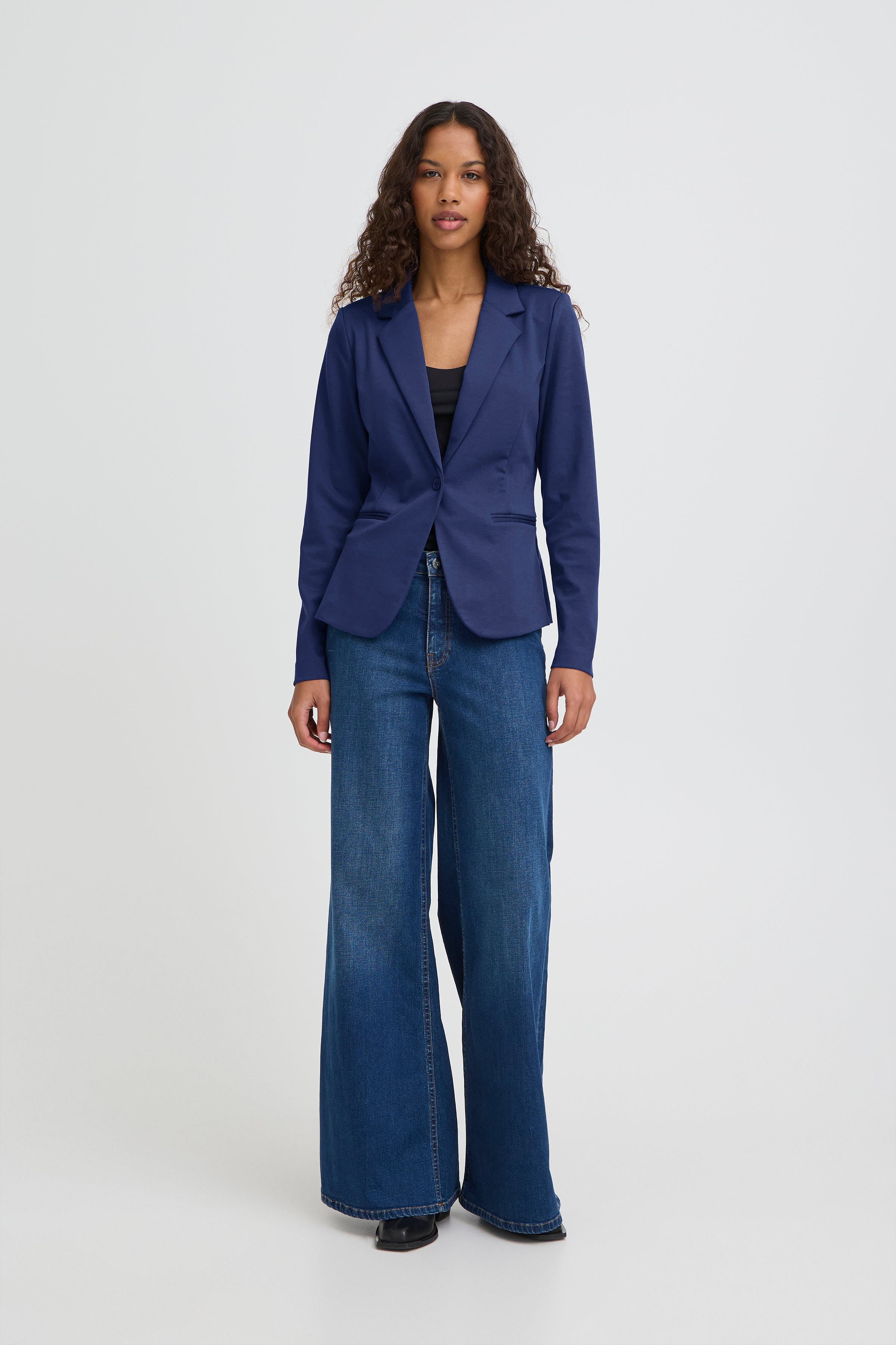 IHKATE Blazer LOOKBOOK FRONT 20101801-193939