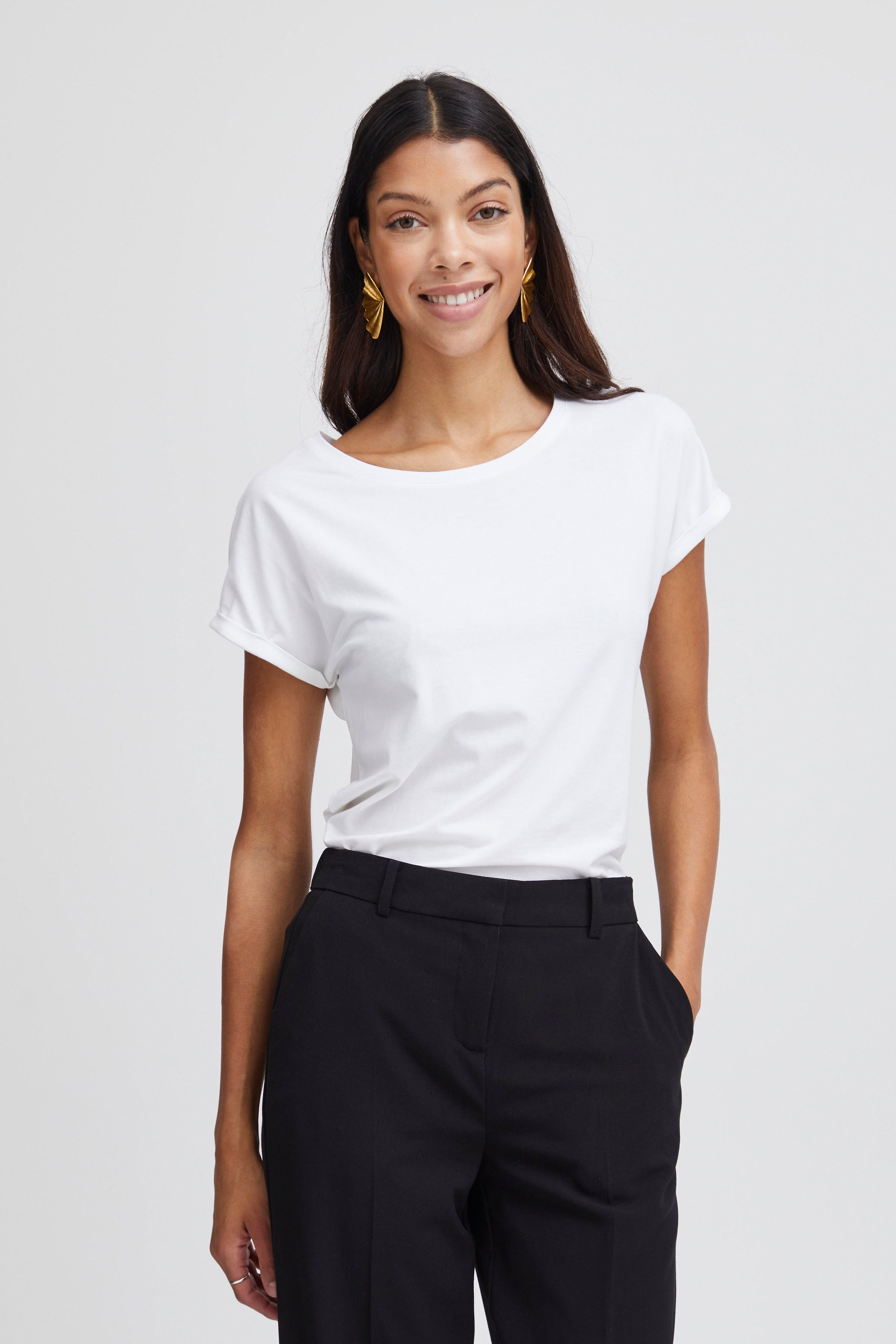 BYPamila T-shirt LOOKBOOK FRONT 20804205-80100