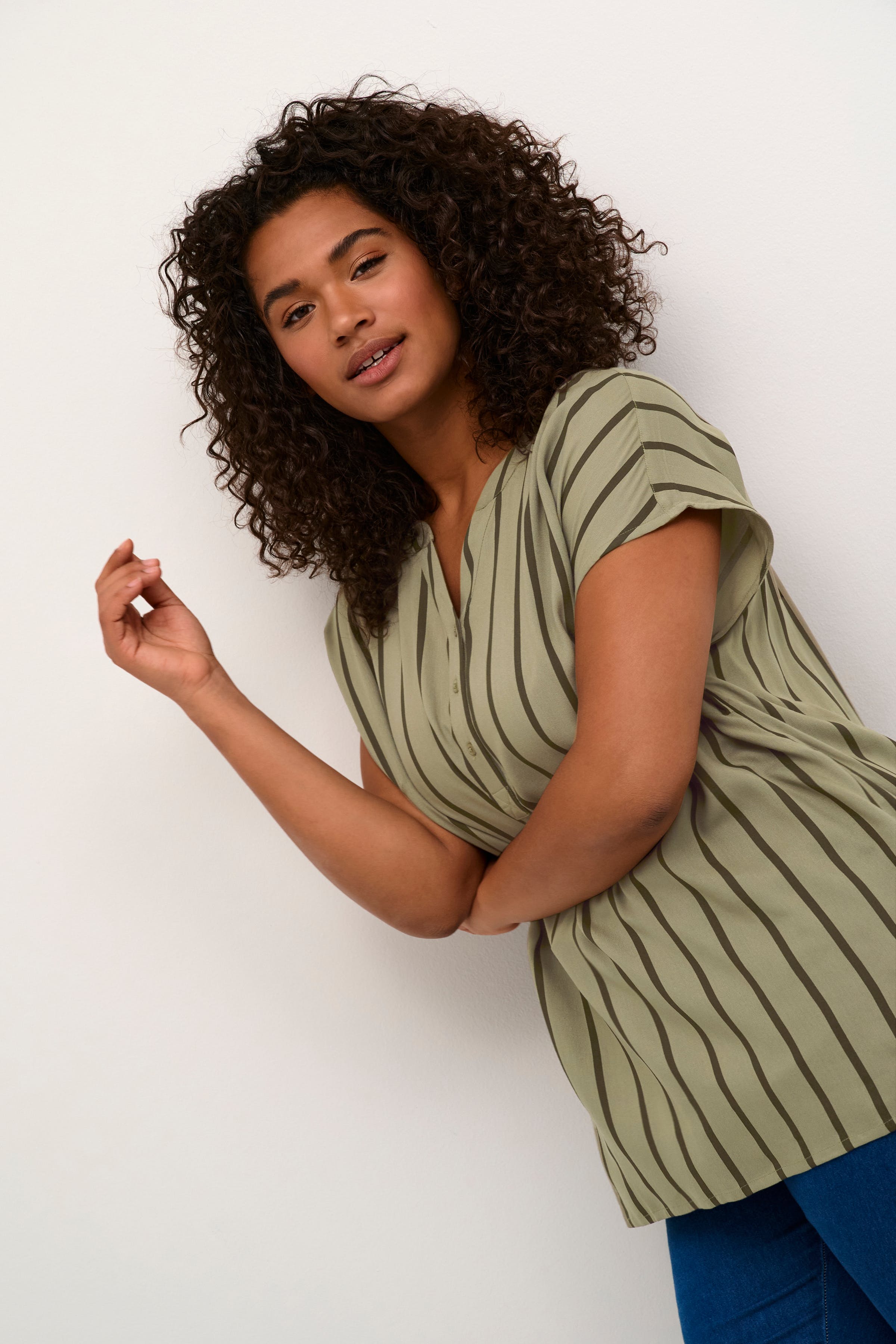 KCsida Blouse LOOKBOOK DETAIL 10581573-105940