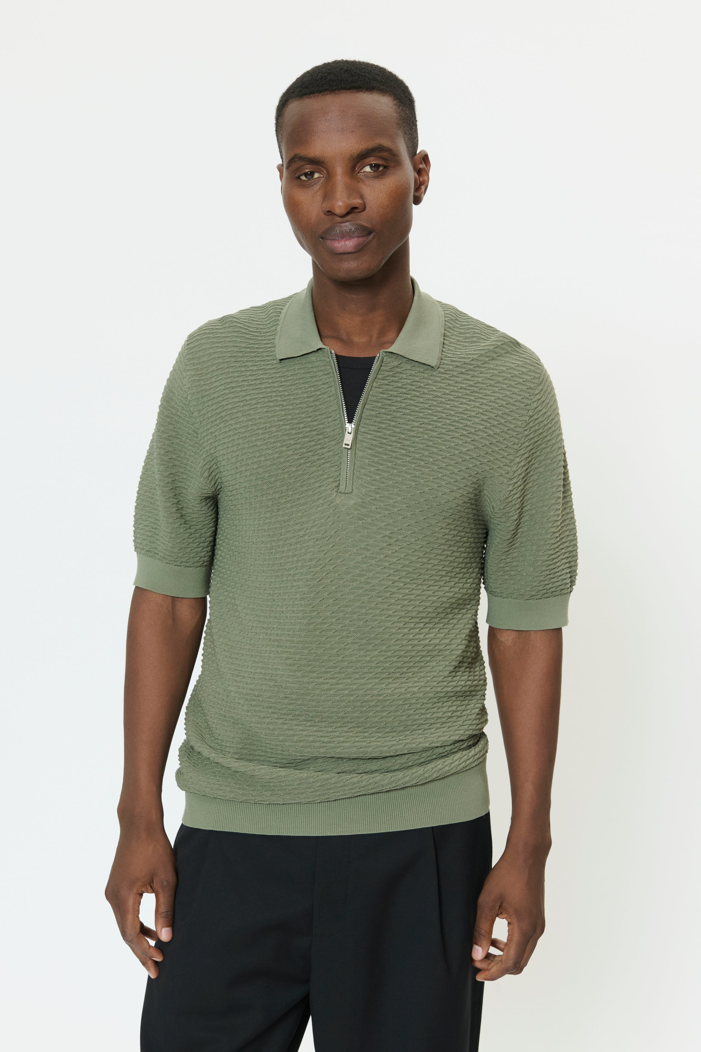 MApolo Pikè LOOKBOOK FRONT 30208961-176212