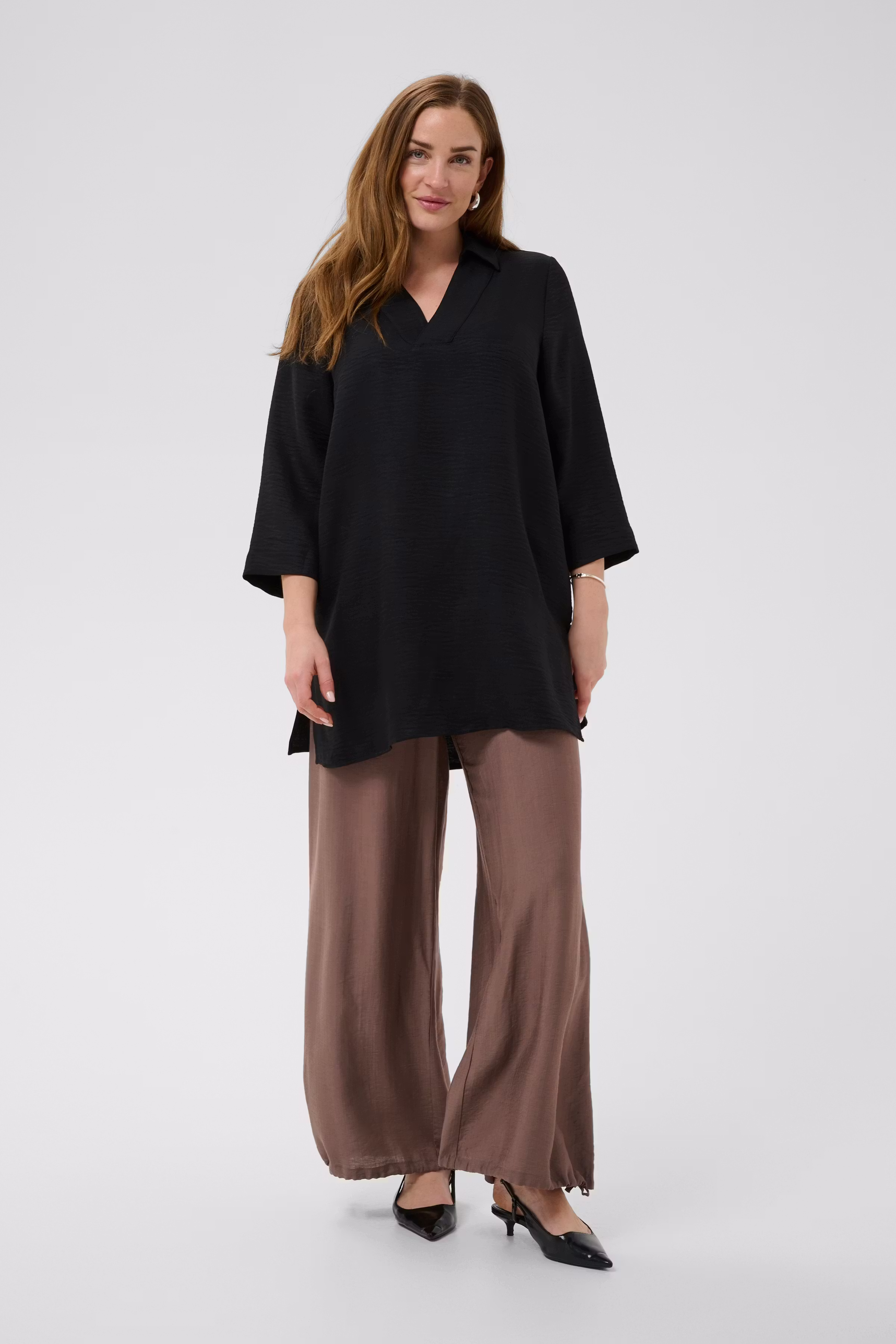BPoda Tunic LOOKBOOK FRONT 40200118-100121