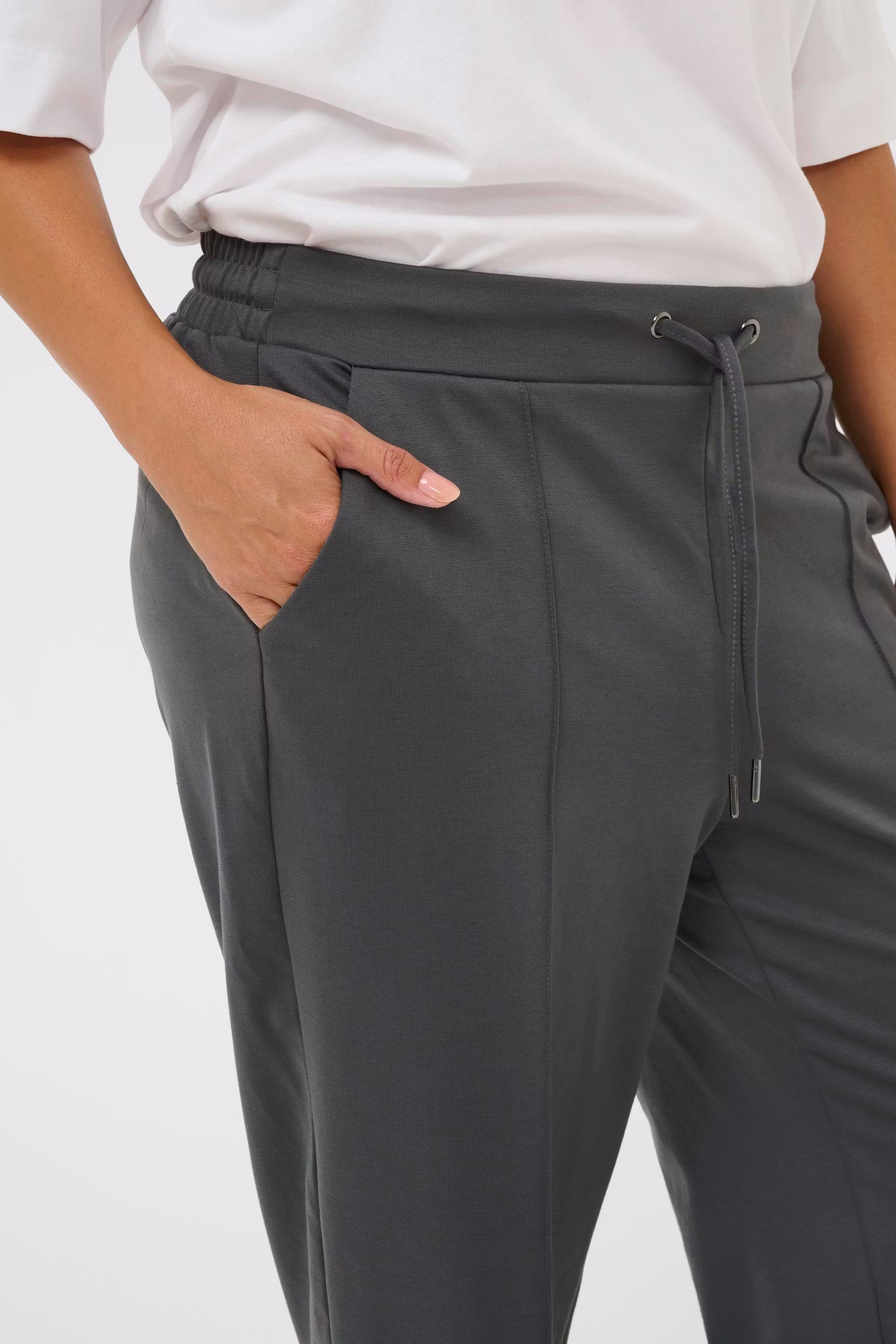 KCjenna Straight Pantalon LOOKBOOK DETAIL 10582248-190205