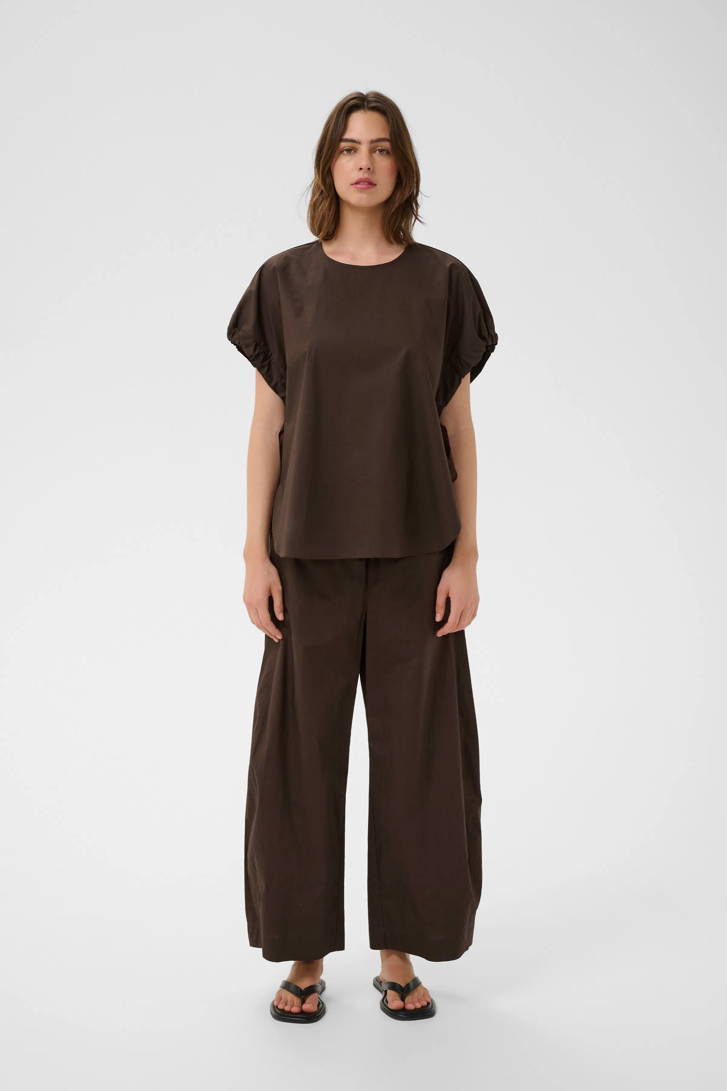 RAVENIW Blouse LOOKBOOK FRONT 30112500-190915