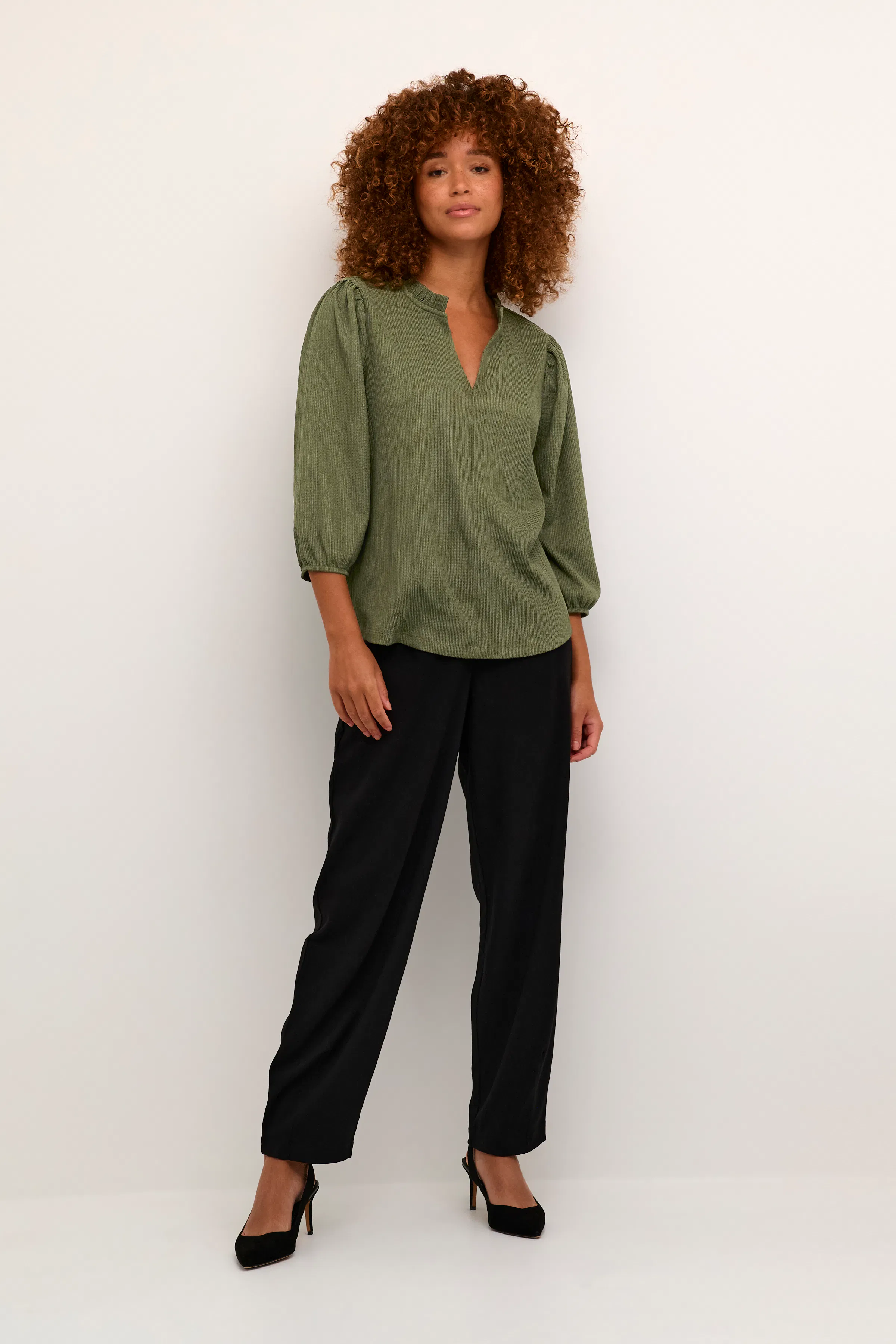 KAkatrine Blouse LOOKBOOK FRONT 10508859-190511
