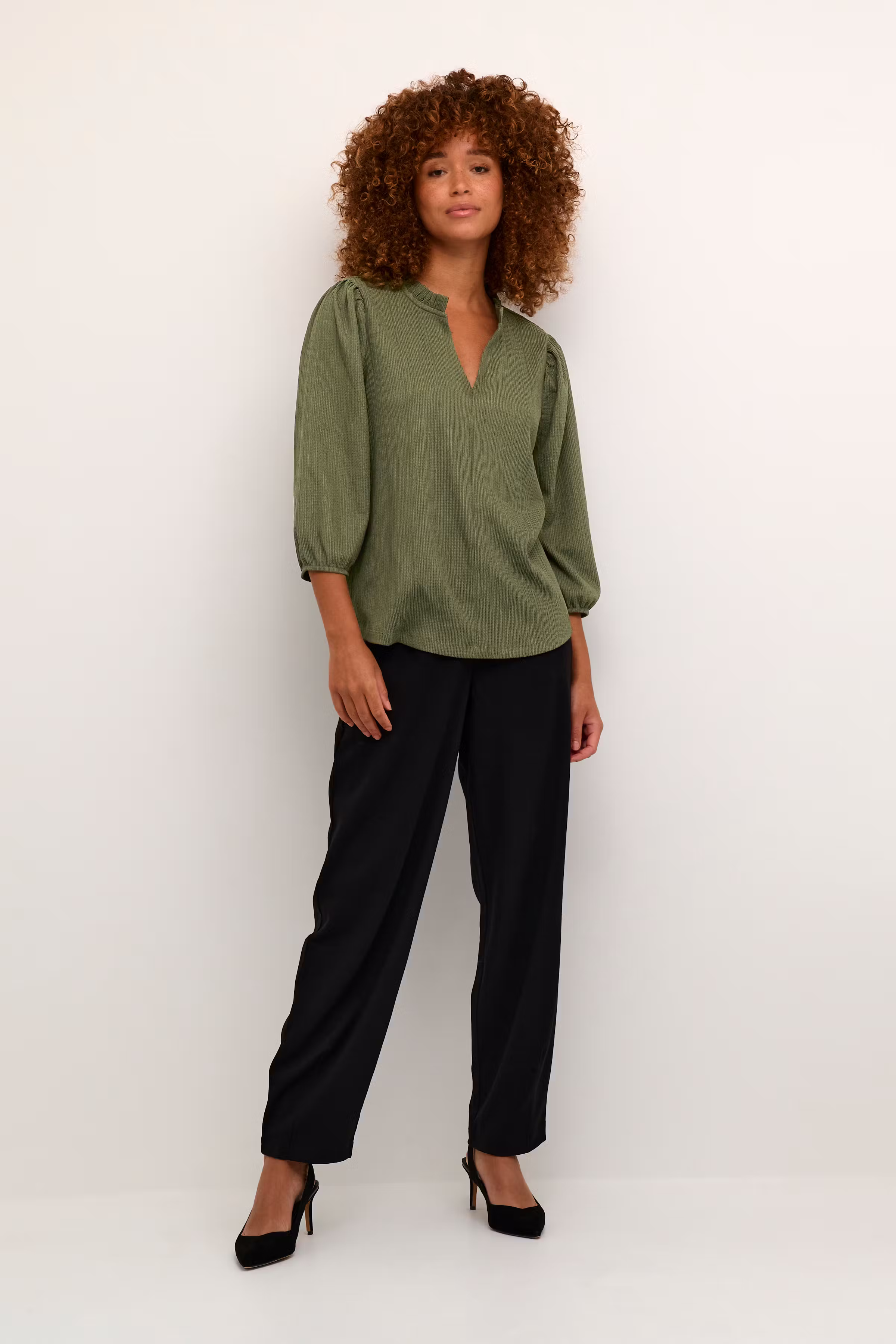 KAkatrine Blouse LOOKBOOK FRONT 10508859-190511