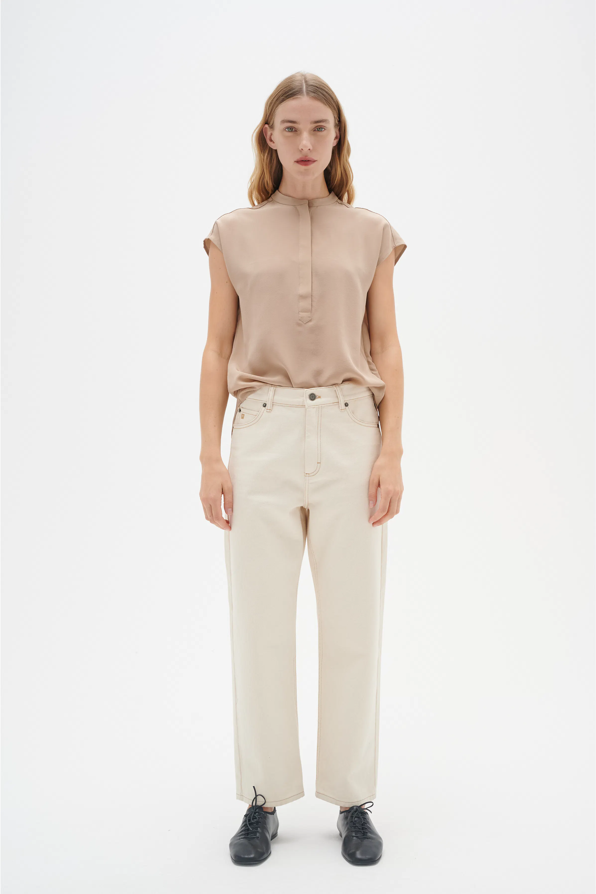 LucieIW Top LOOKBOOK FRONT 30104239-171319