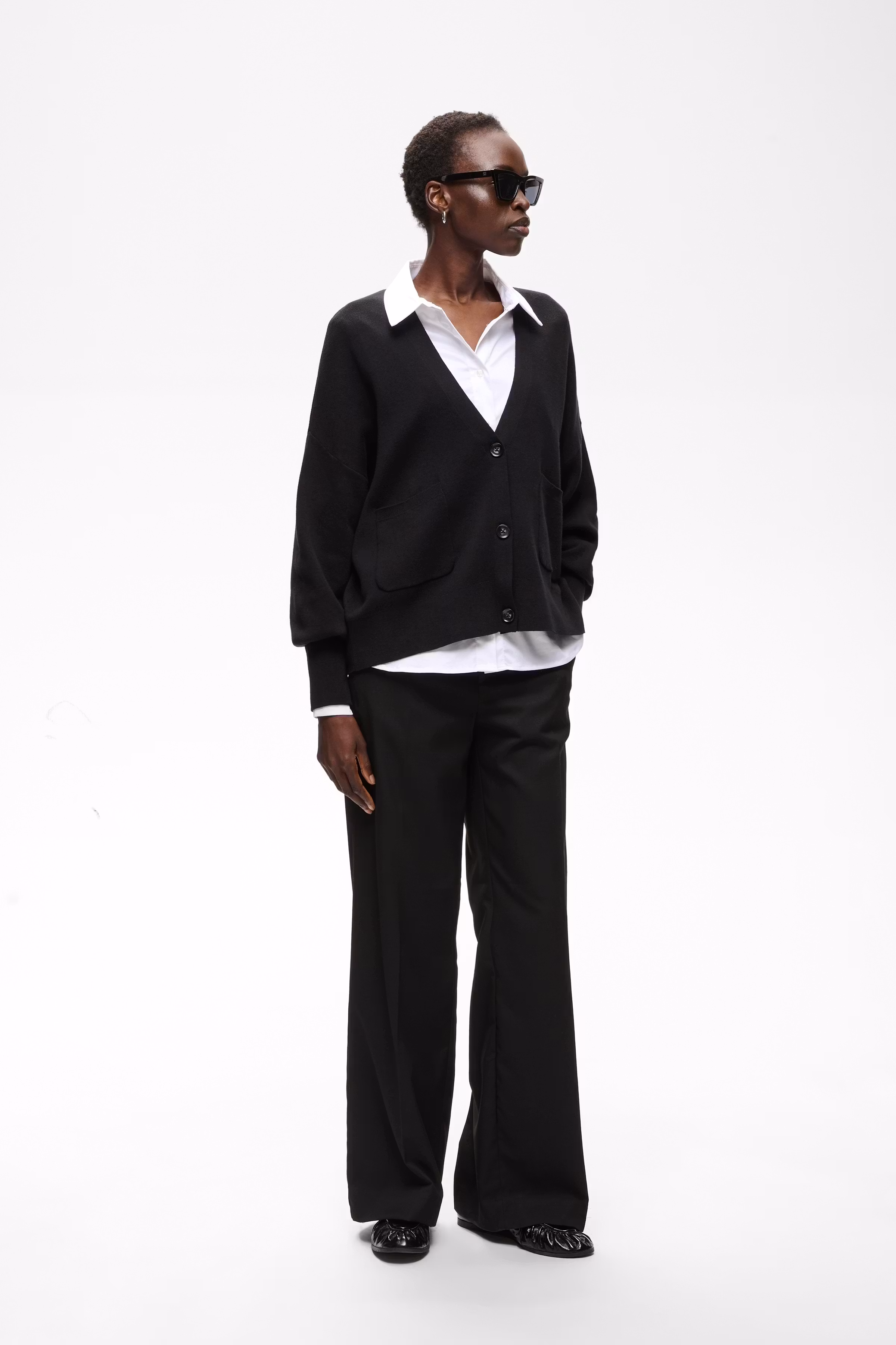TenleyIW Cardigan LOOKBOOK FRONT 30107825-194008