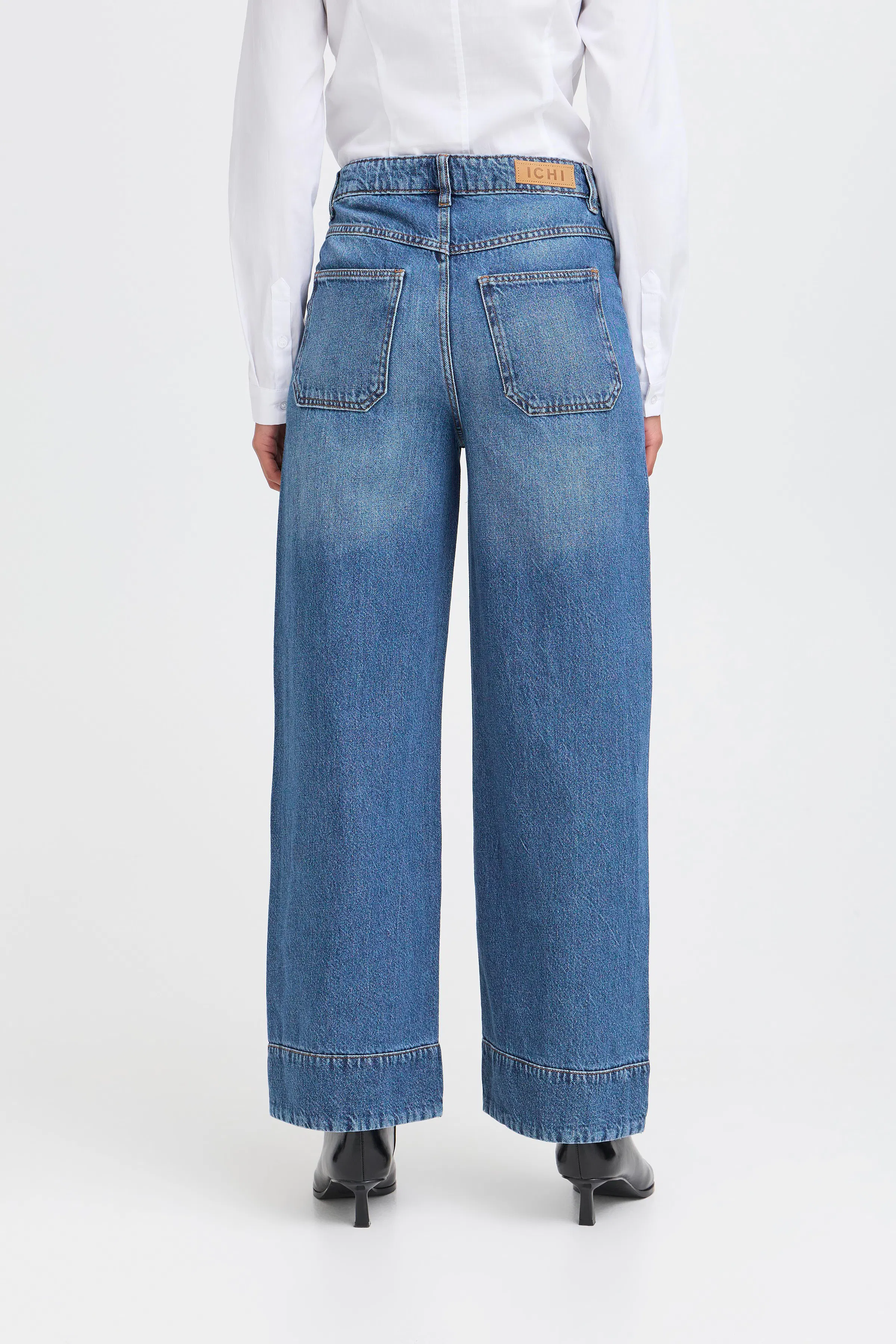 IHPAMALA Jeans LOOKBOOK BACK 20124977-200340