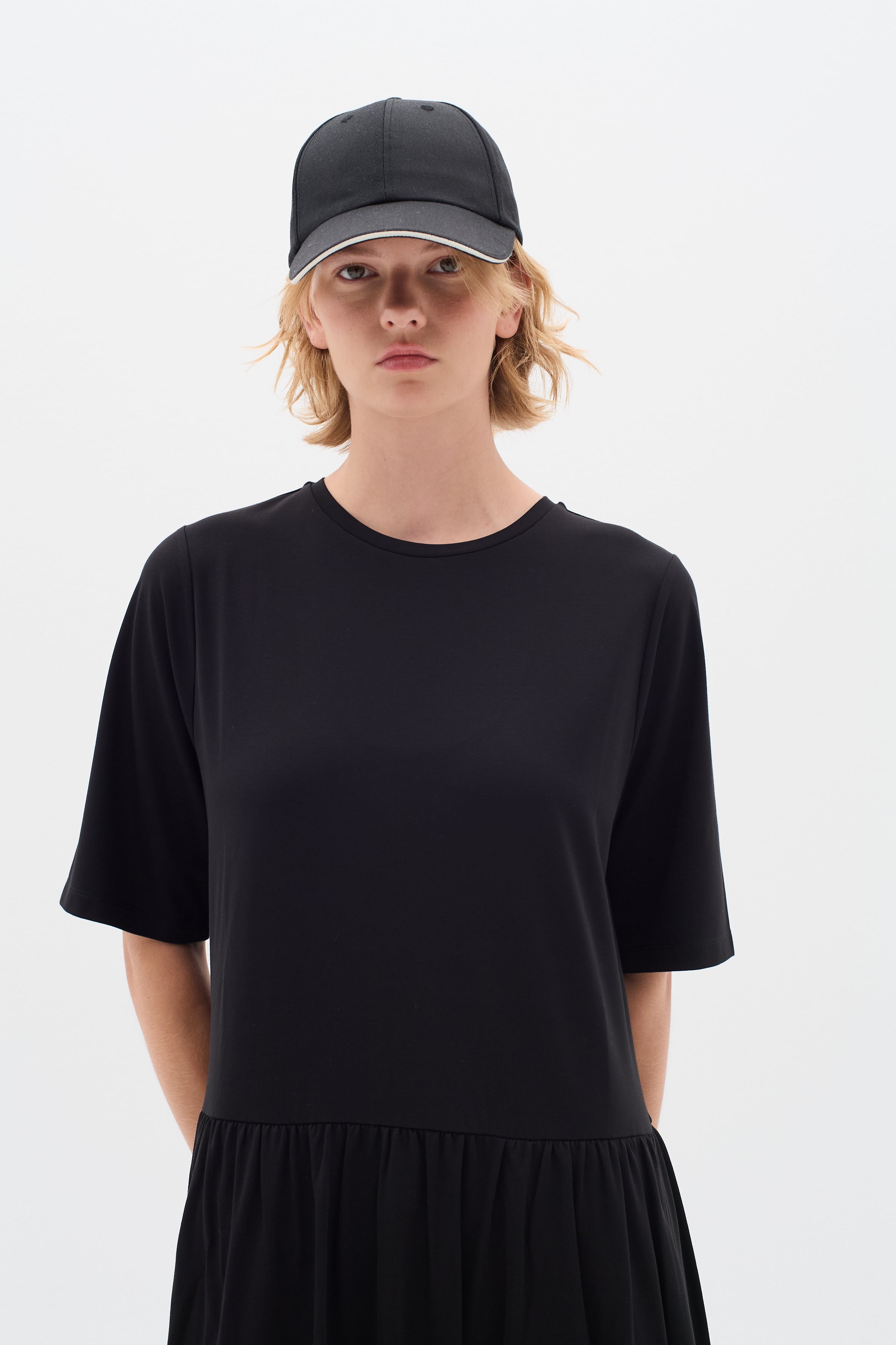 HivieraIW Dress LOOKBOOK FRONT 30110390-194008