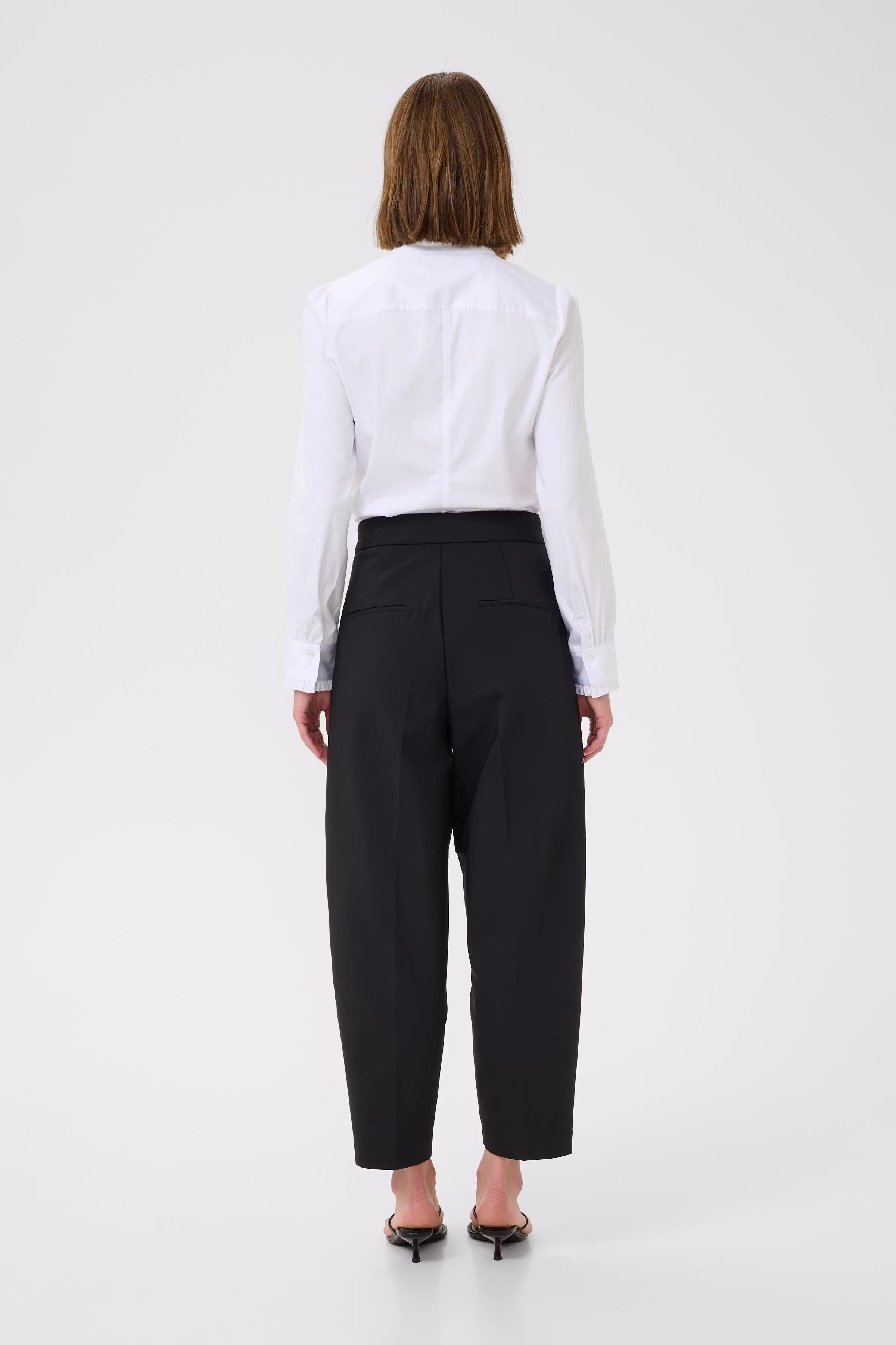 CallyIW LOOKBOOK BACK 30111128-300001