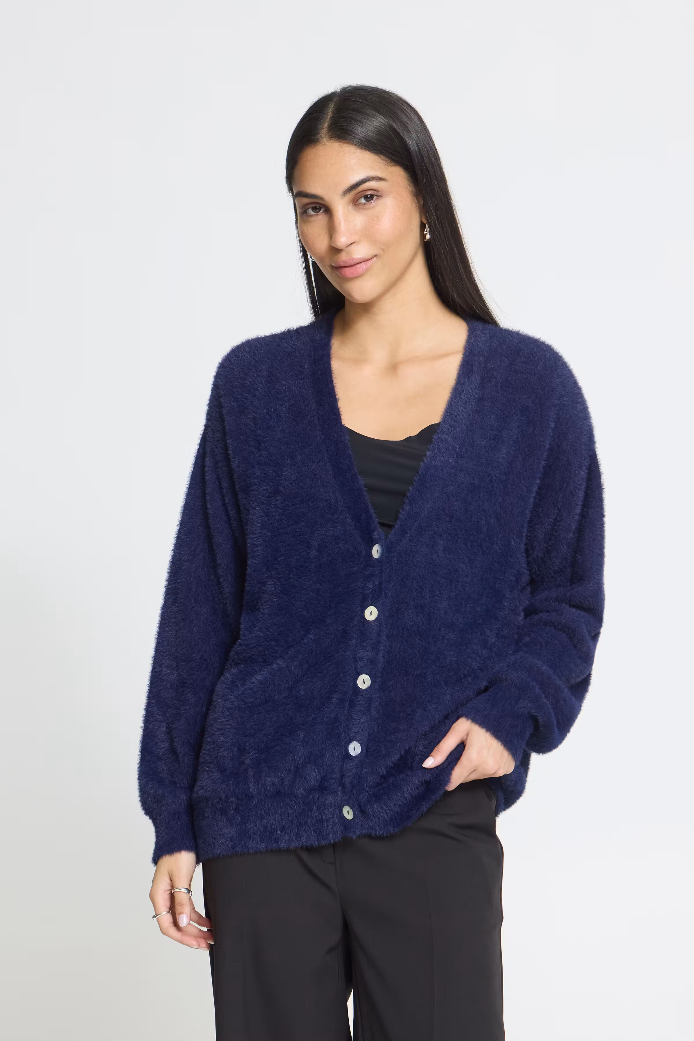 IHBRULA Cardigan LOOKBOOK FRONT 20124620-193831