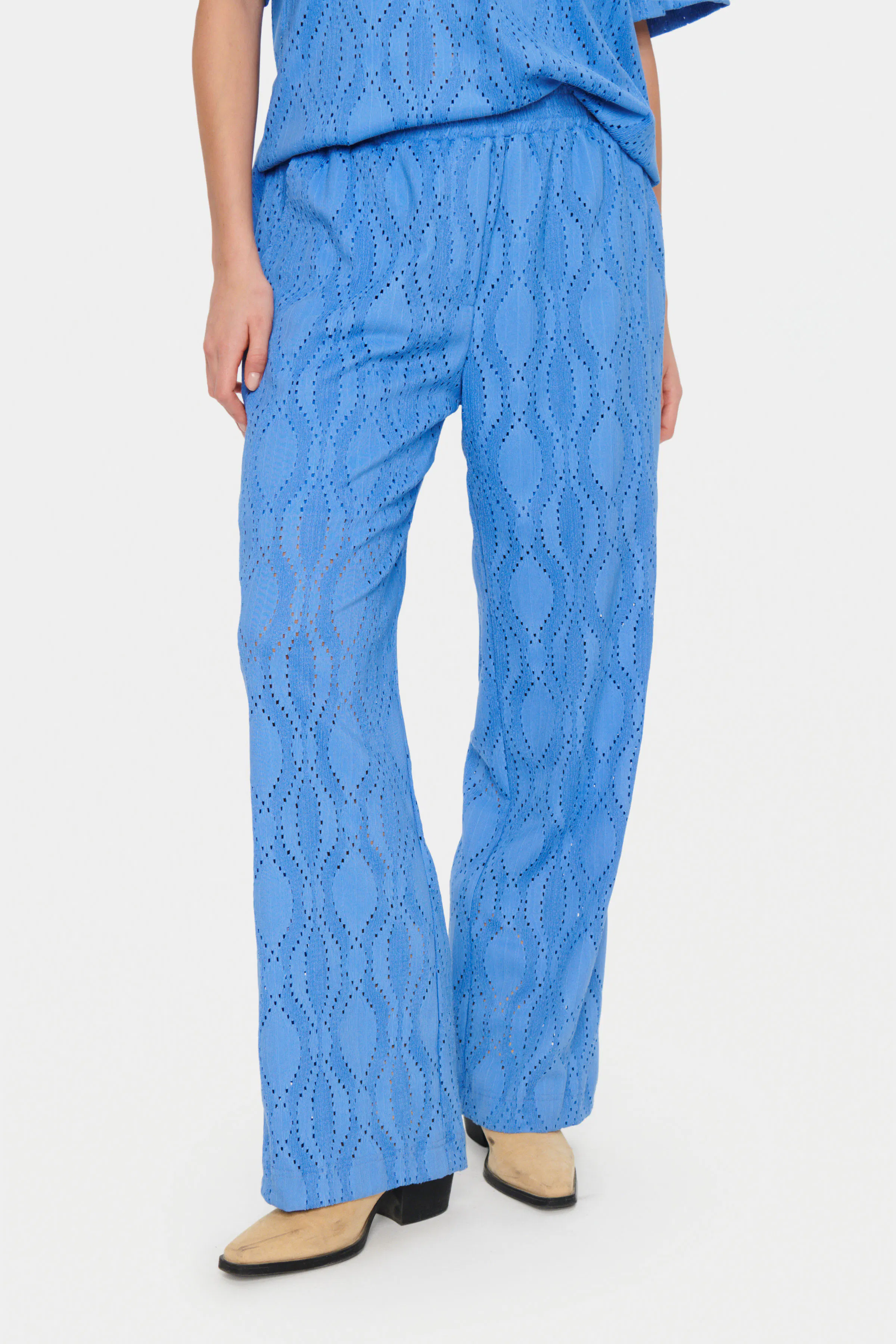 DorrisSZ Hose LOOKBOOK FRONT 30513129-174037