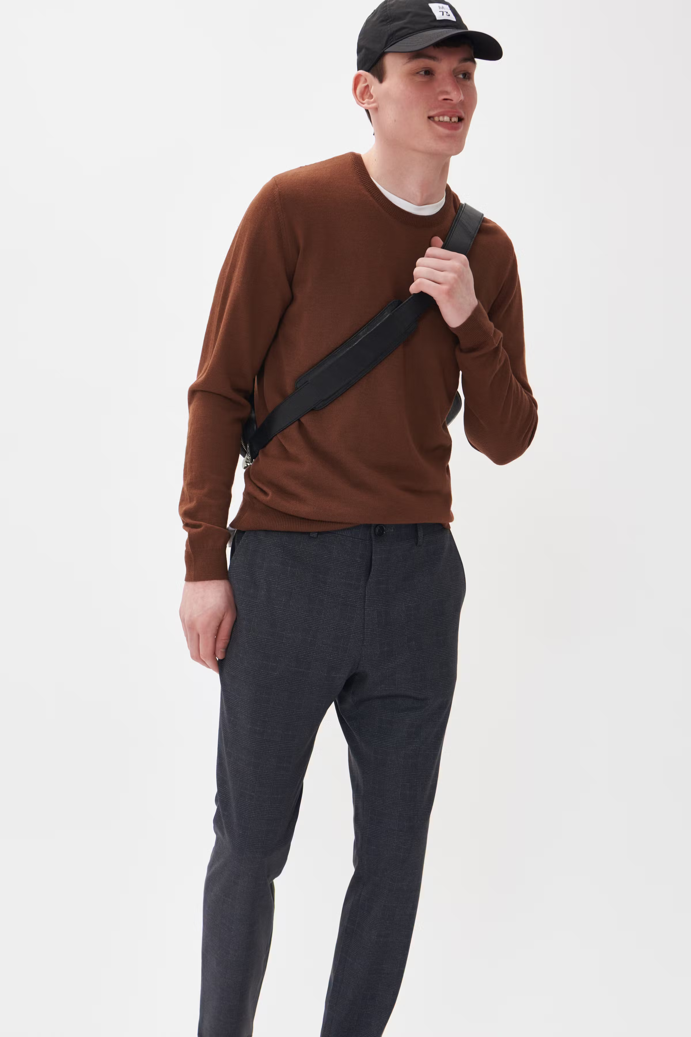 MAliam Bukser LOCATION NONE 30207407-194011