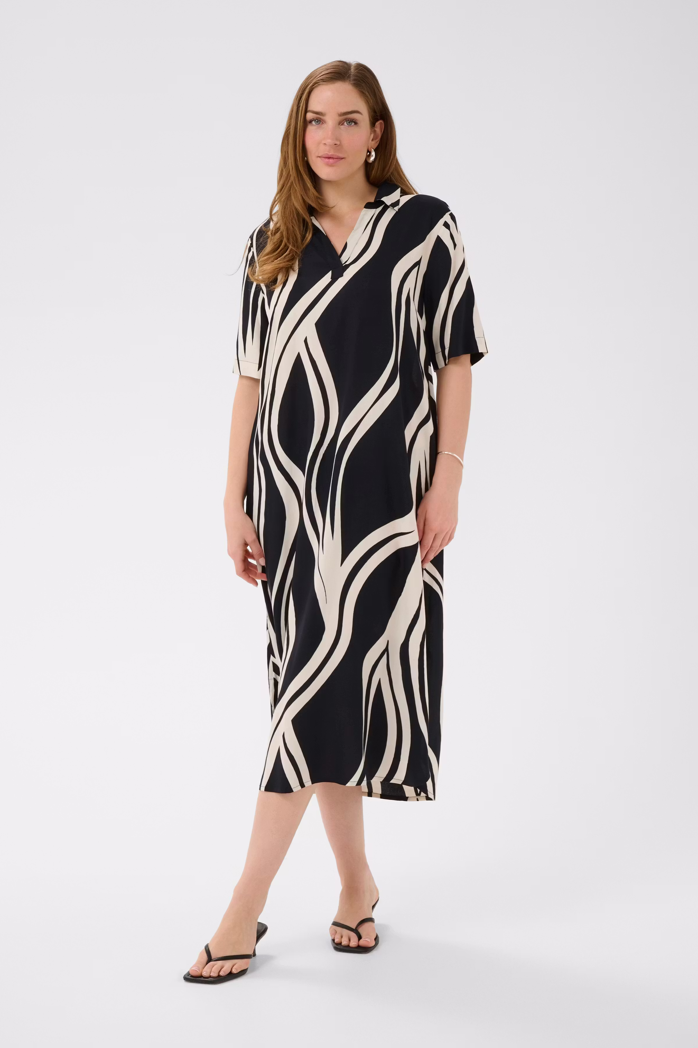 BPjennifer Dress LOOKBOOK FRONT 40200173-109472