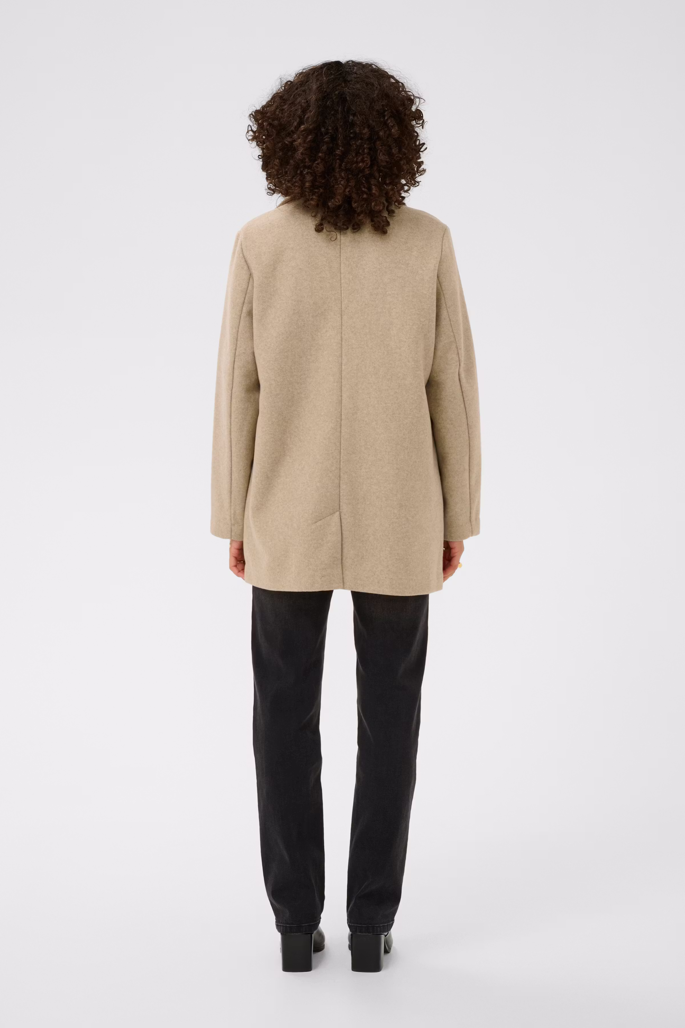 KAsaturn Kåpe LOOKBOOK BACK 10511209-108820