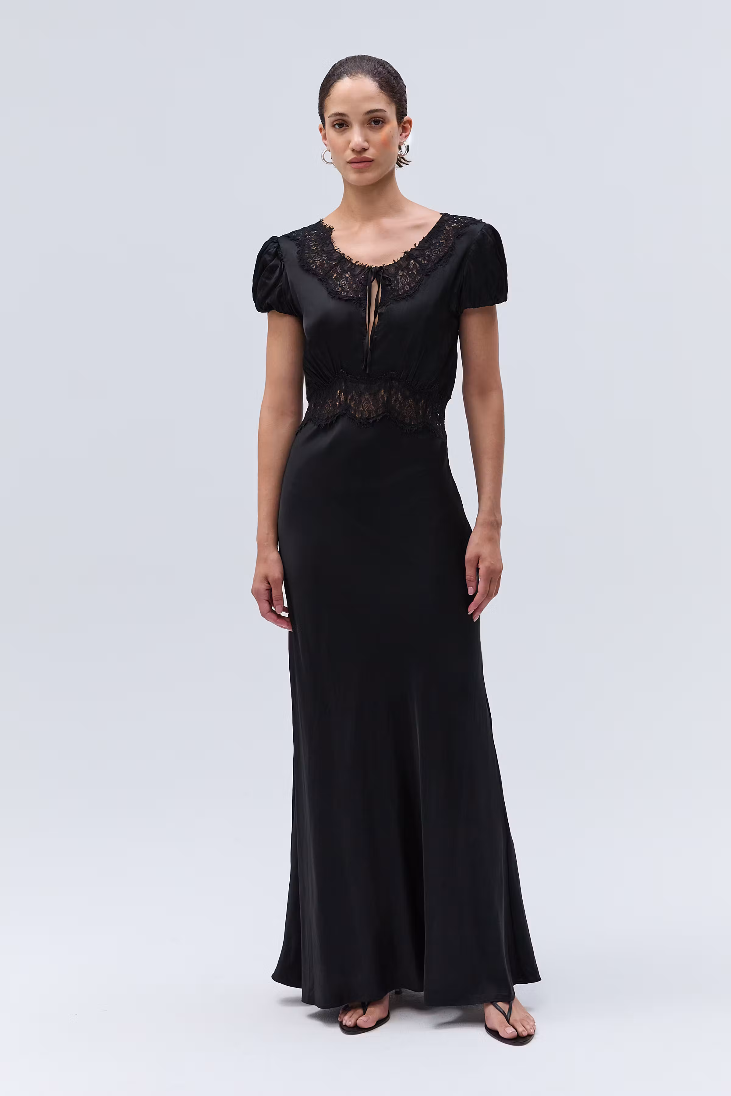 IOOndrea Dress LOOKBOOK FRONT 30600071-BK999