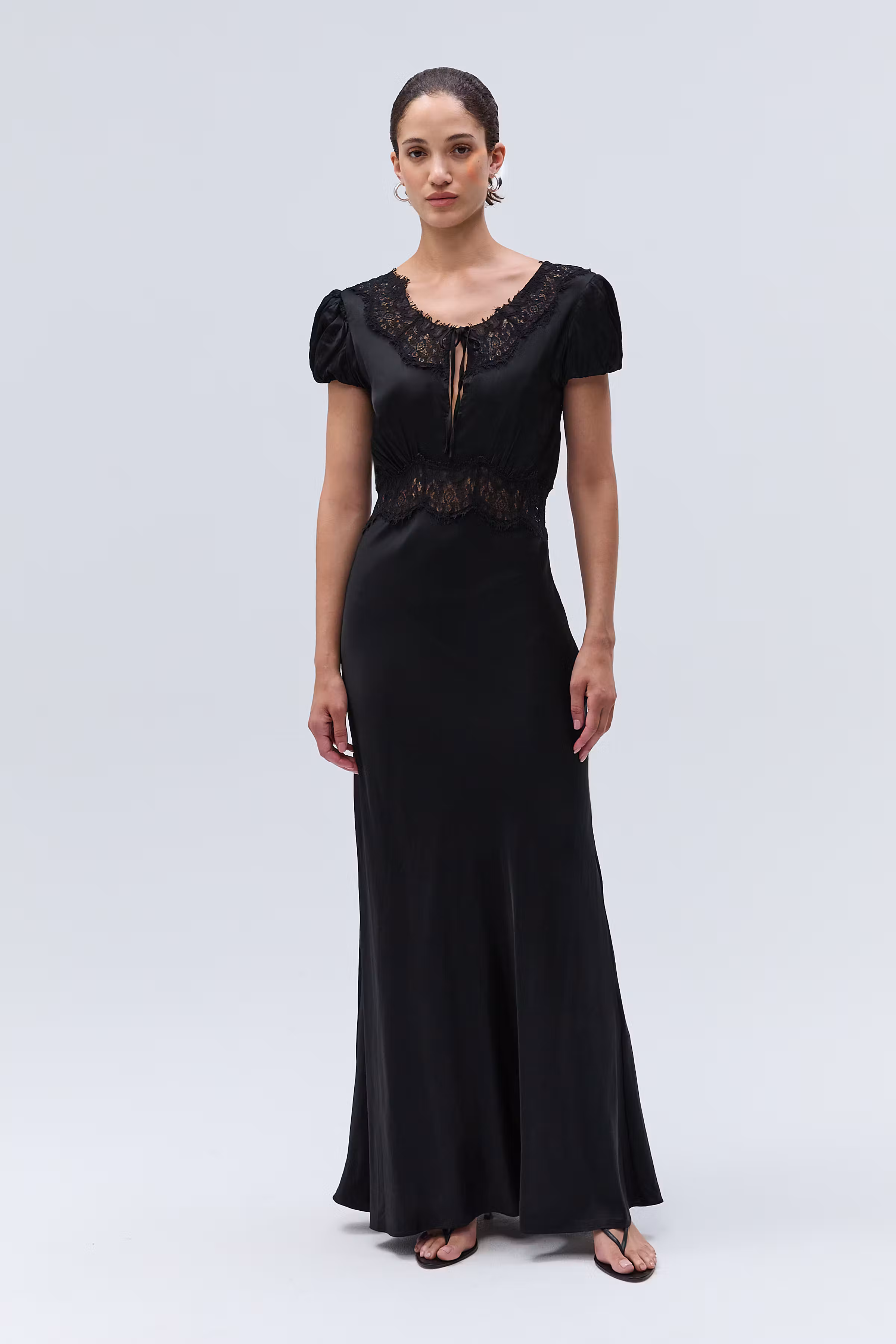 IOOndrea Dress LOOKBOOK FRONT 30600071-BK999