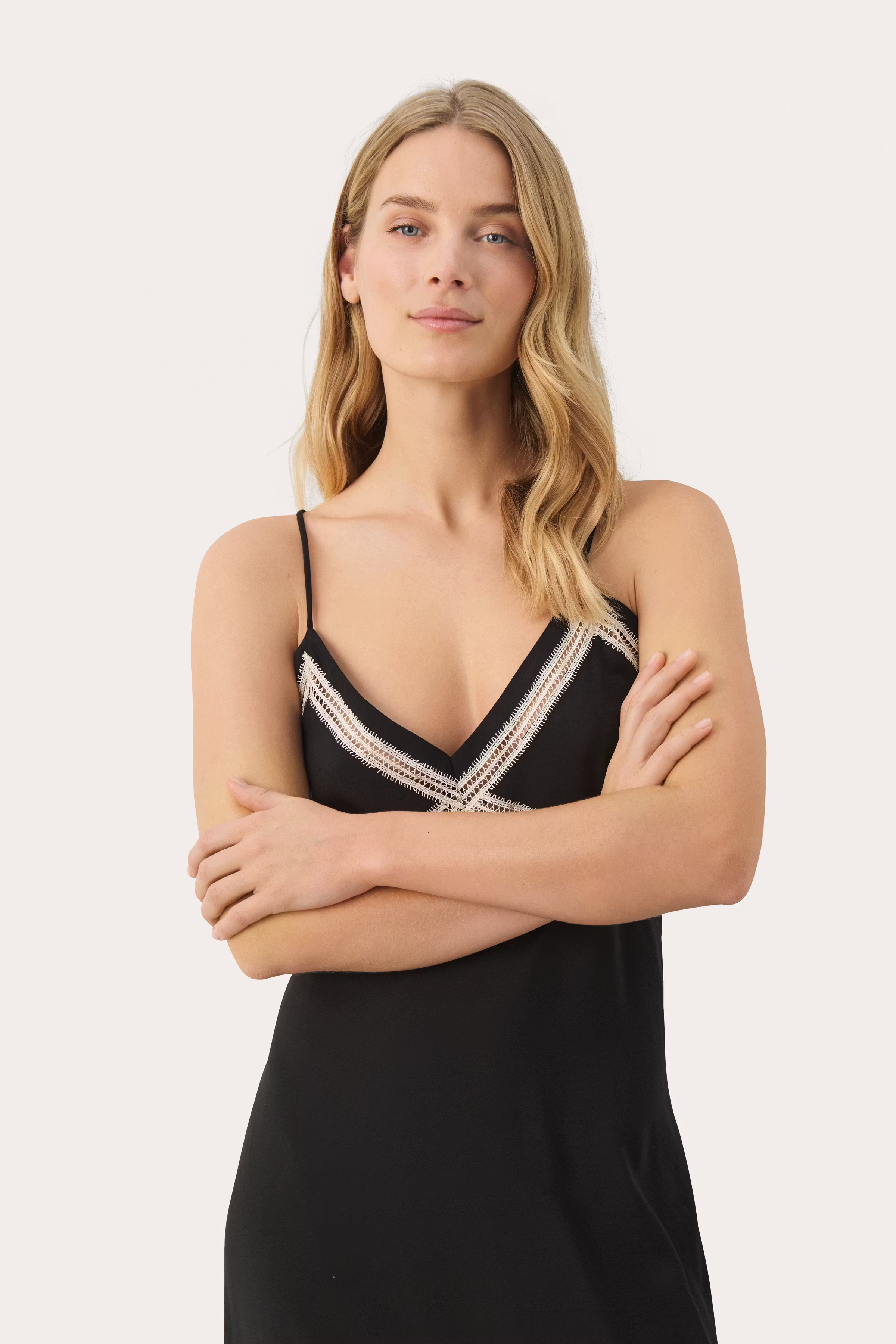 JessaPW Kleid LOOKBOOK FRONT 30308780-194008