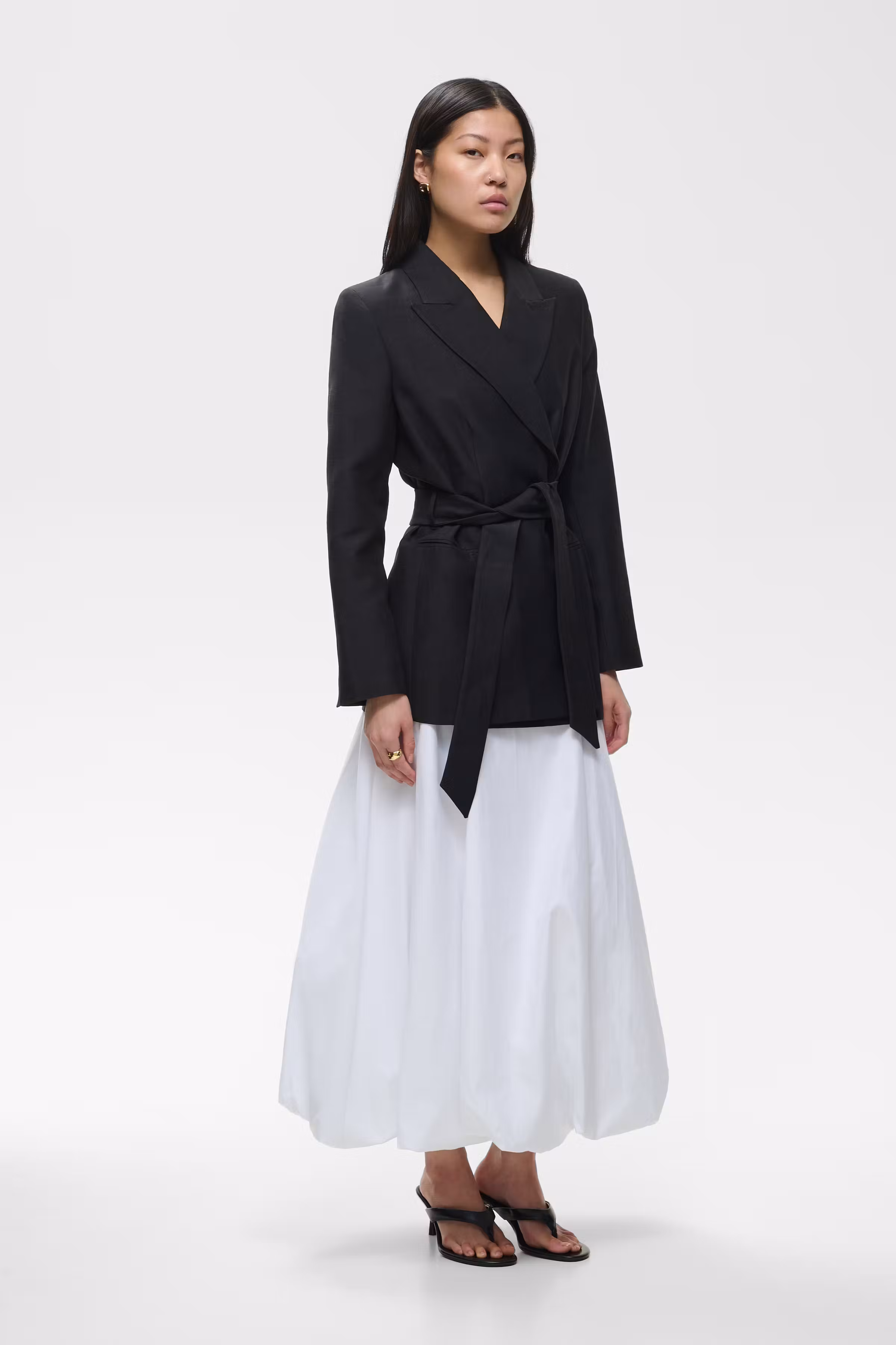 IOSAGE Skirt LOOKBOOK FRONT 30600656-WH001