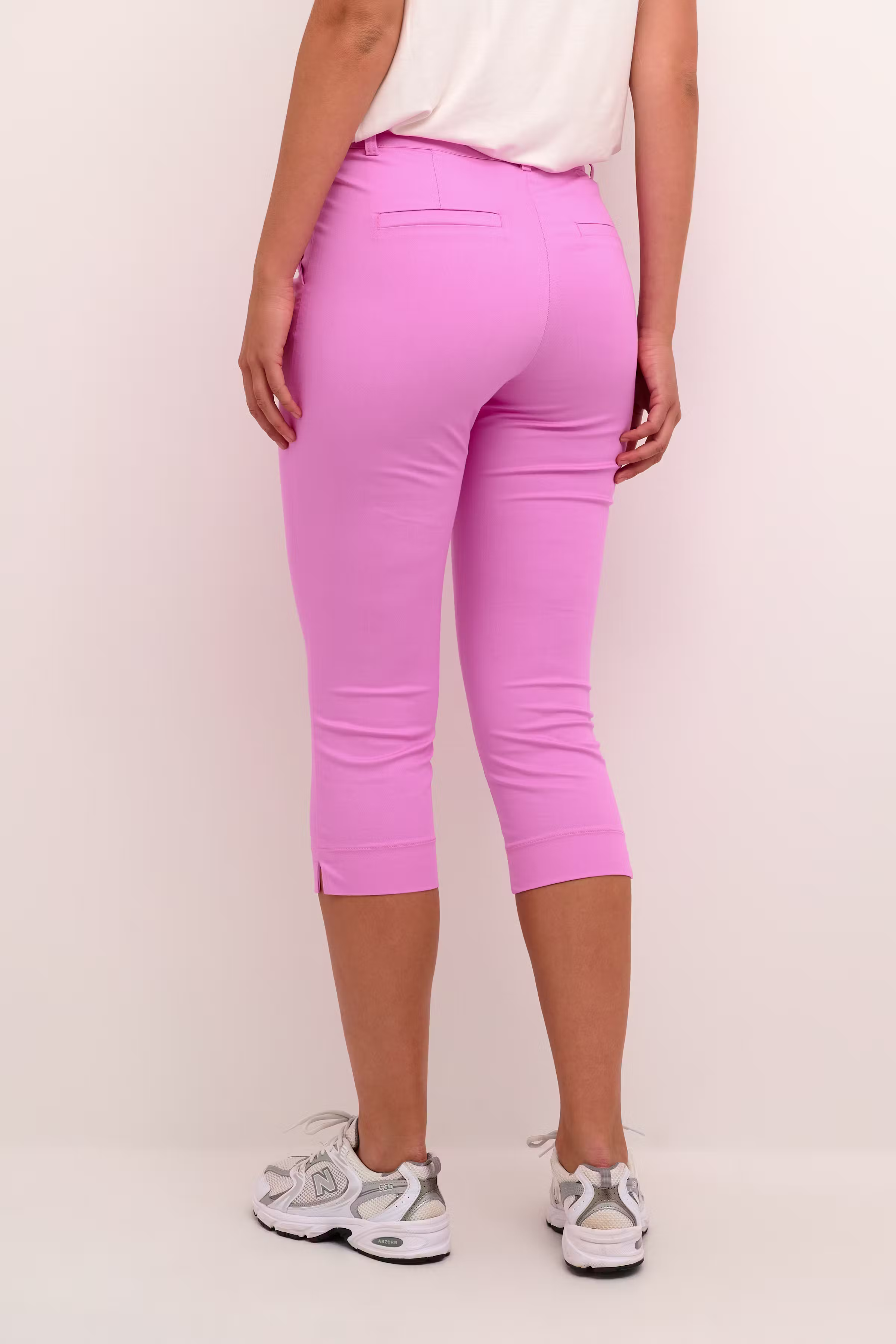 KAlea Bukser LOOKBOOK BACK 10506815-163118