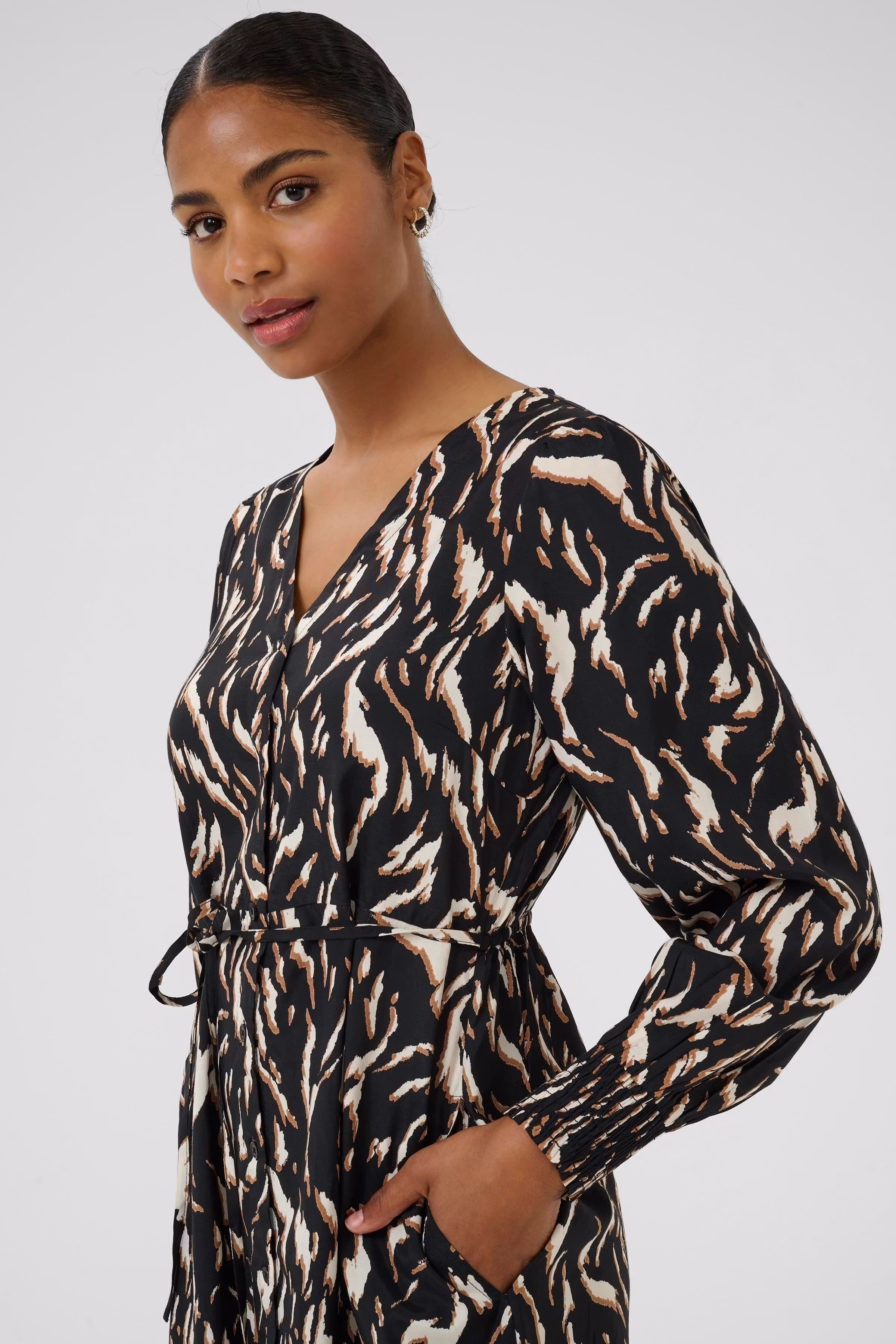 KAmille Jurk LOOKBOOK DETAIL 10510520-108271