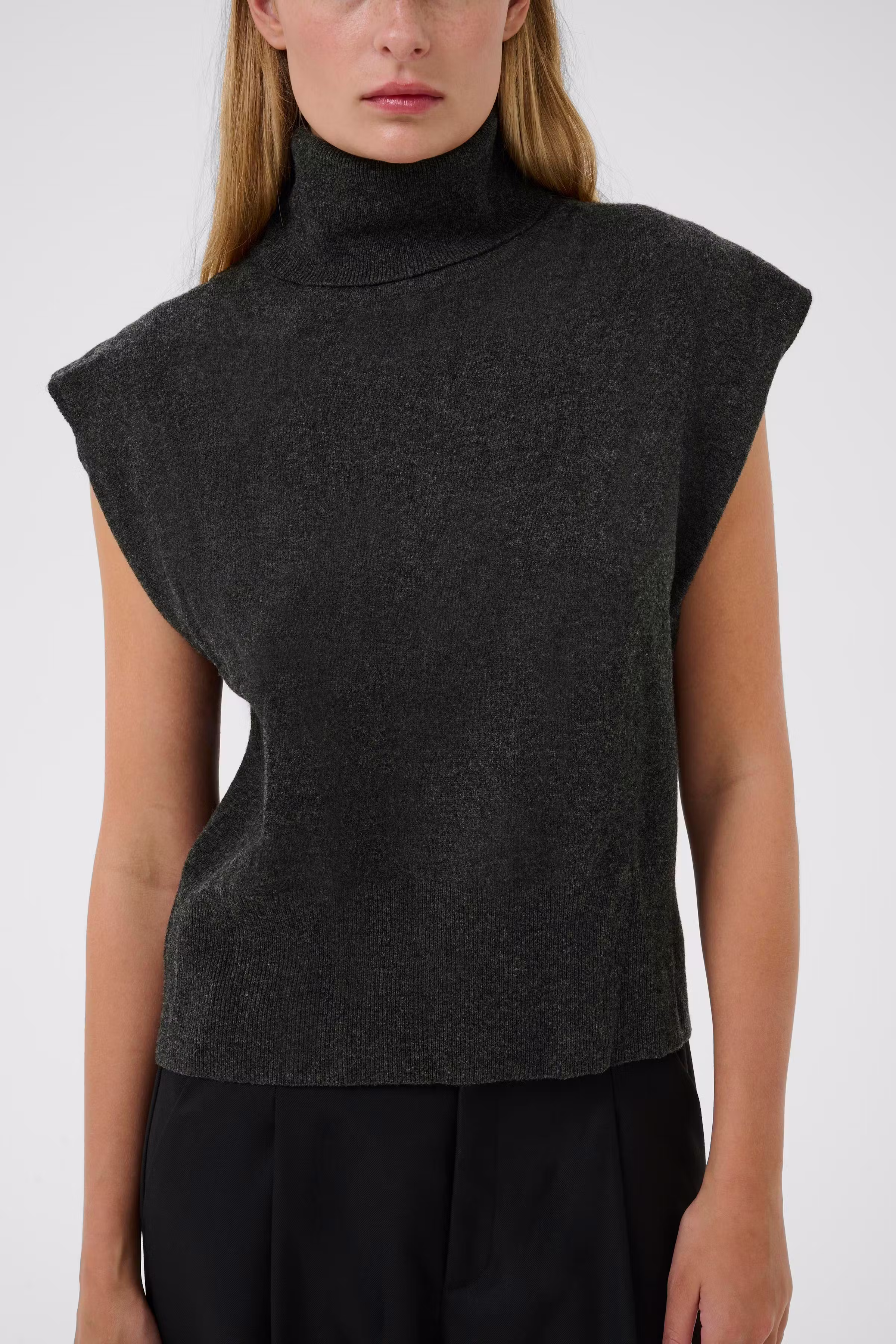 GZmanzi Waistcoat LOOKBOOK DETAIL 10910532-106530