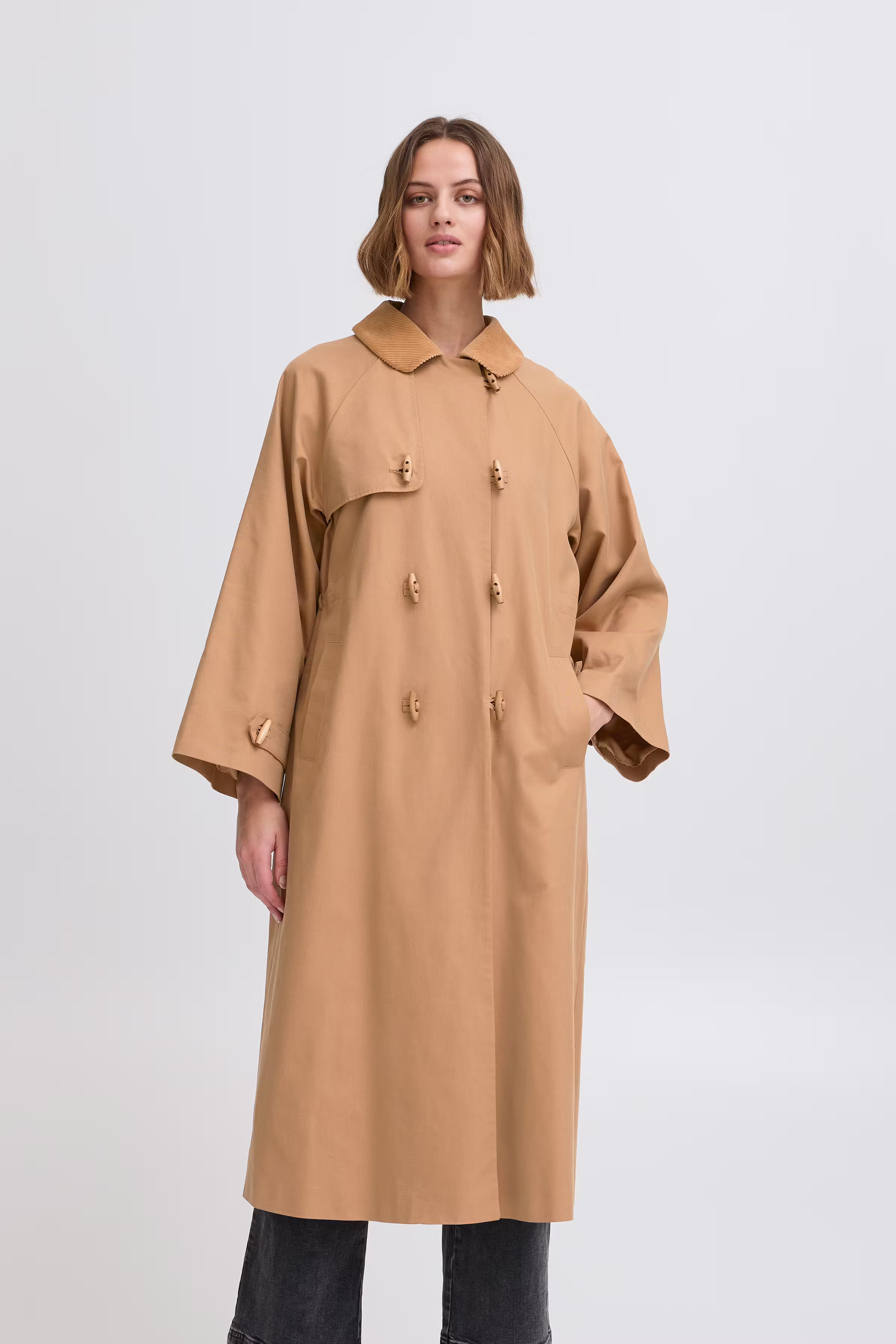 IRFIKA Outerwear LOOKBOOK FRONT 20122331-171327