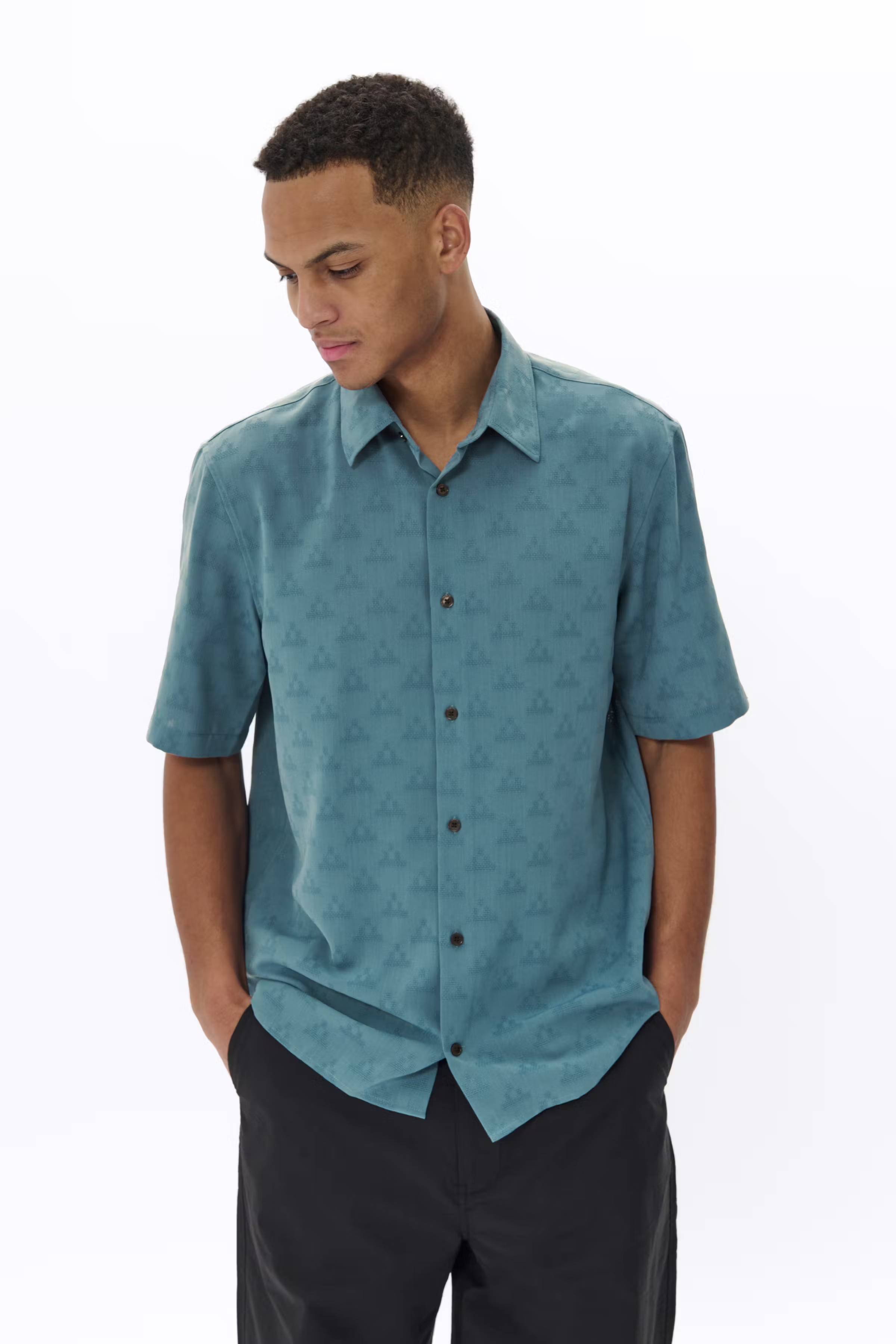 MAklampo Skjorte LOOKBOOK FRONT 30208059-184218