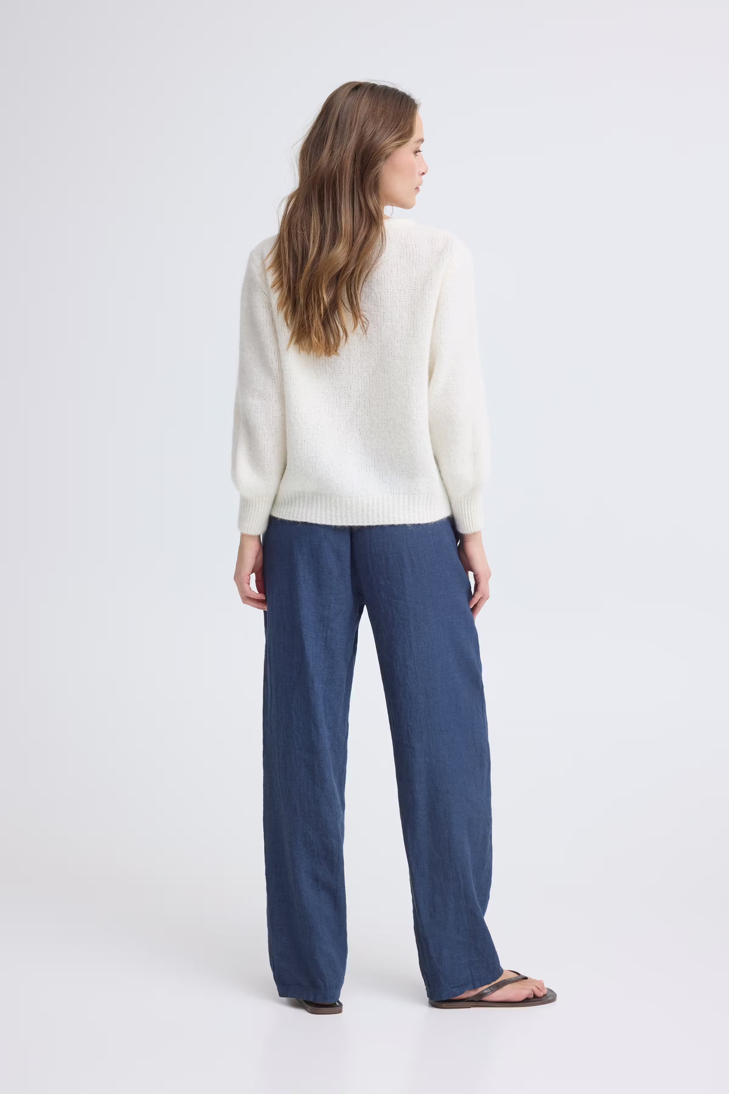 SBGULVIG Cardigan LOOKBOOK BACK 22100655-110105