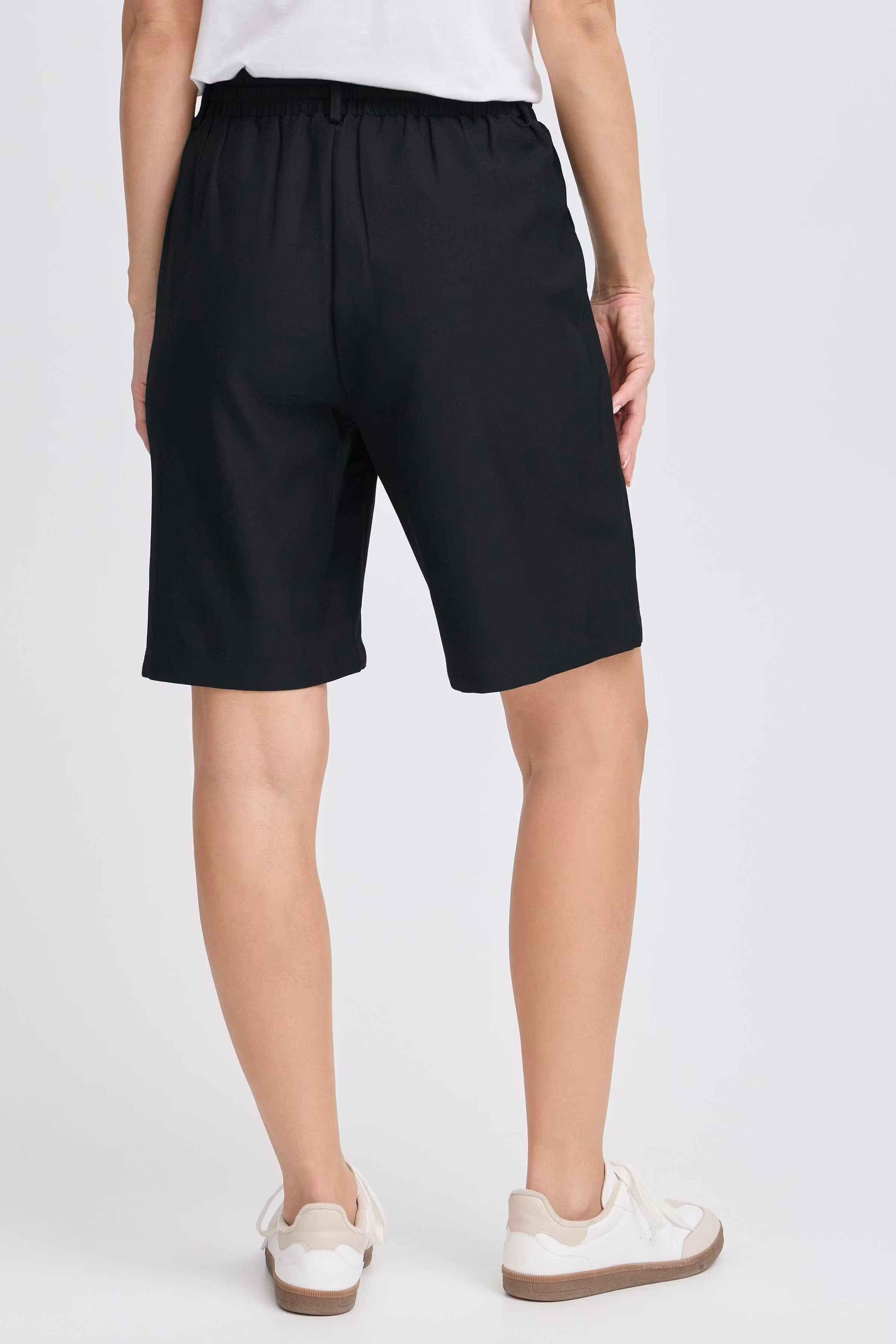 FRMAREENA Shorts LOOKBOOK BACK 20616165-200113