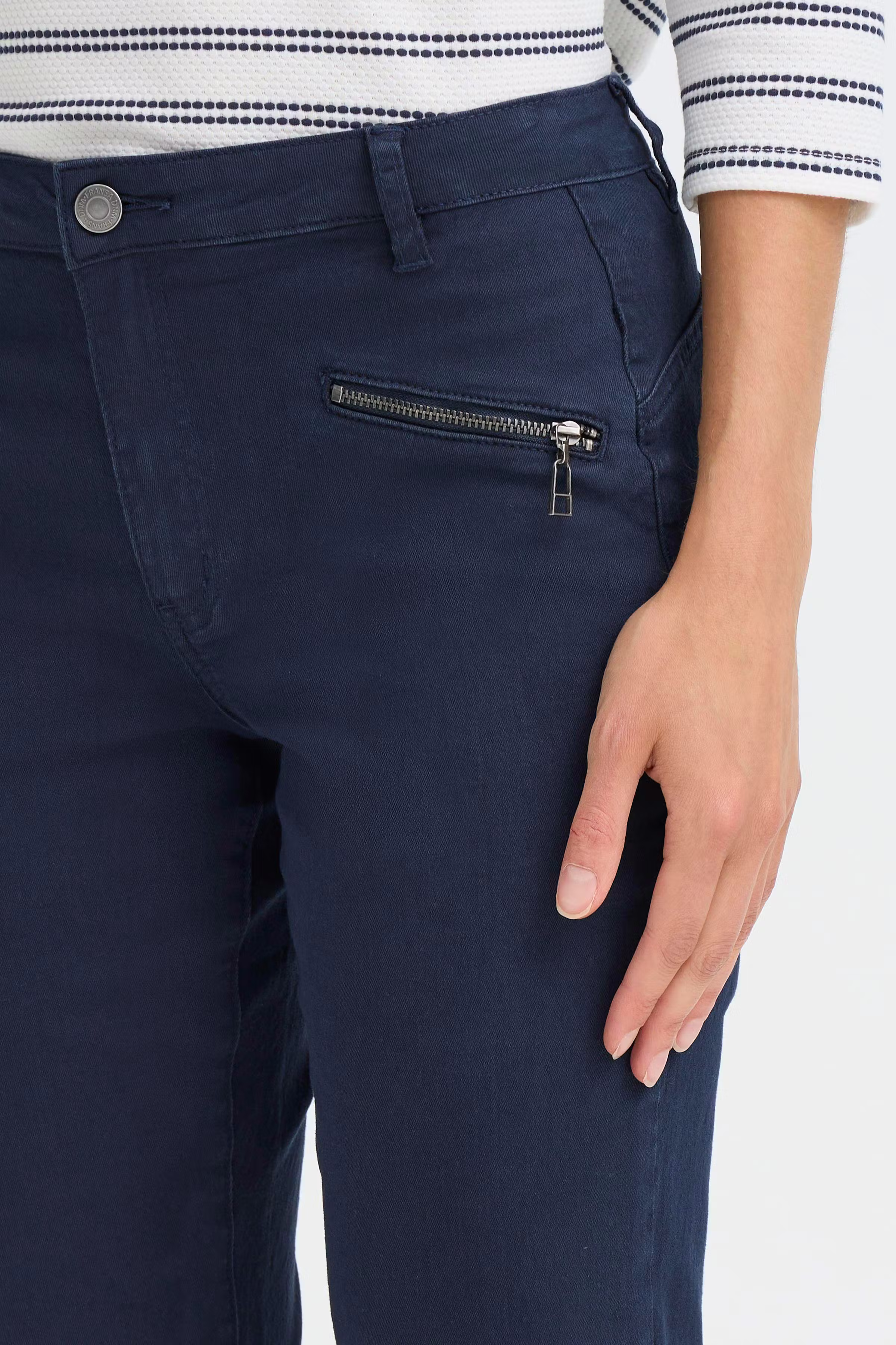 FRZENIA Trousers LOOKBOOK DETAIL 20617460-193923