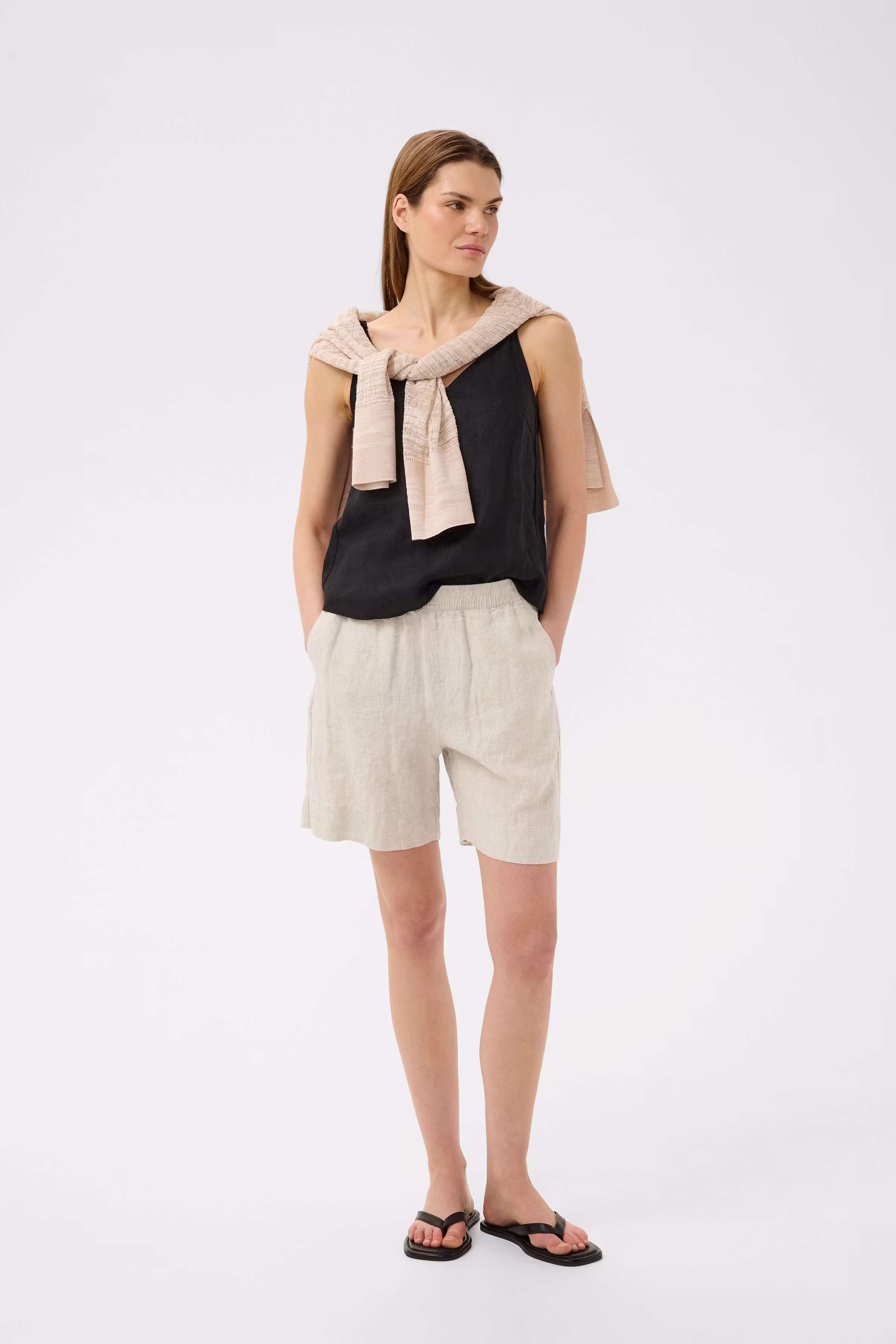 ELINORIW Shorts LOOKBOOK FRONT 30112545-300597