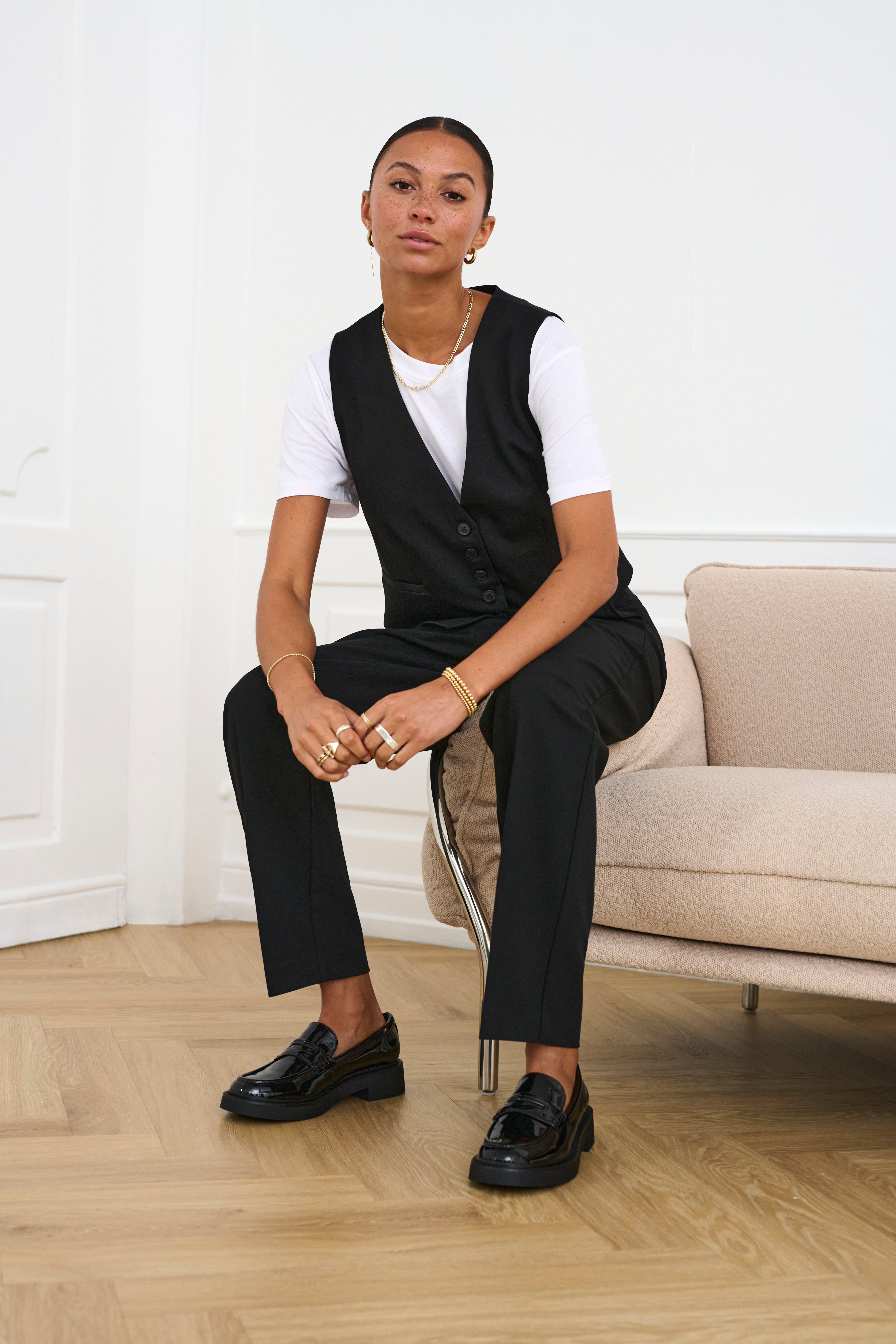 KAsakura Trousers LOCATION NONE 10507770-100121