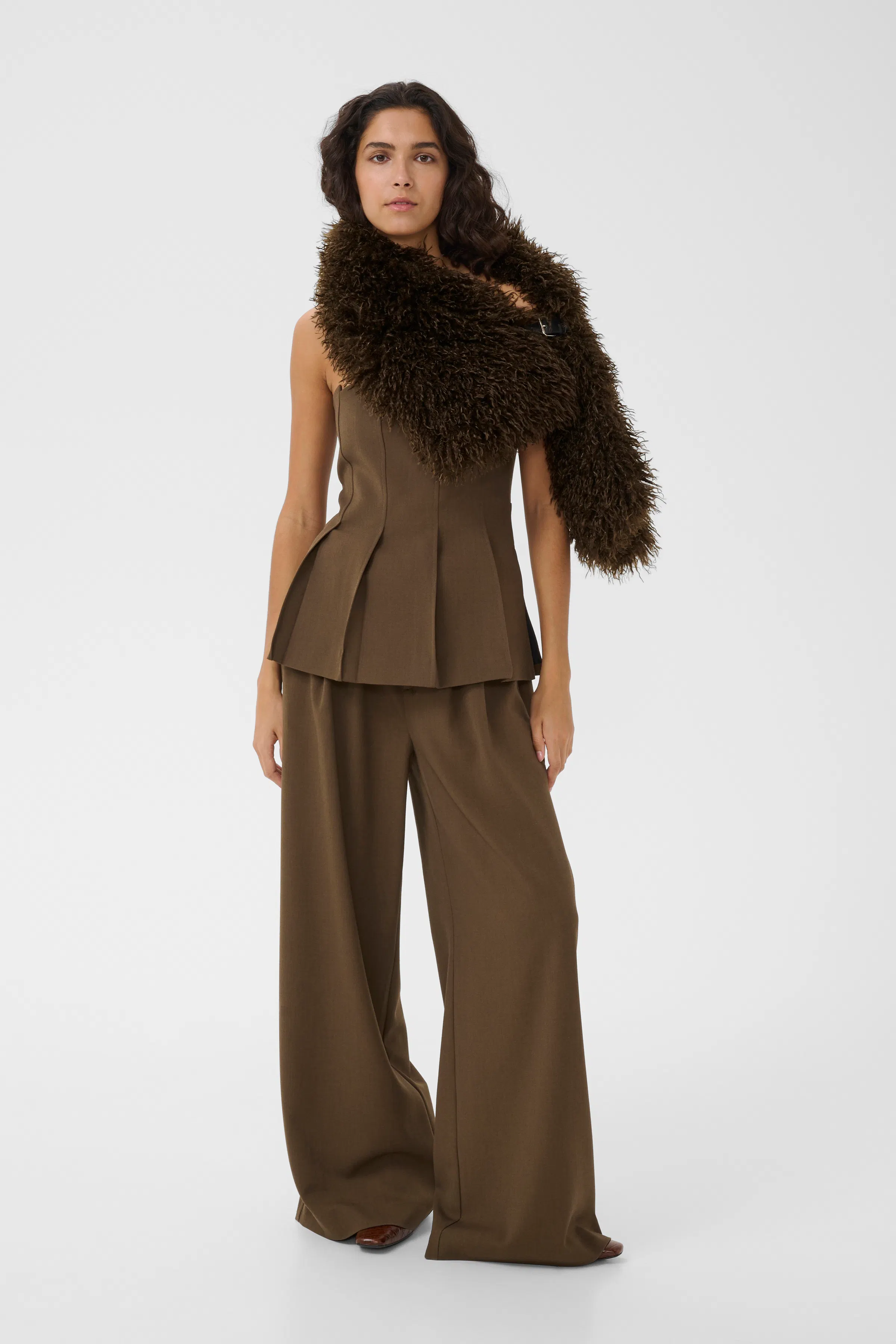 GZchoa Scarf LOOKBOOK FRONT 10911546-190814