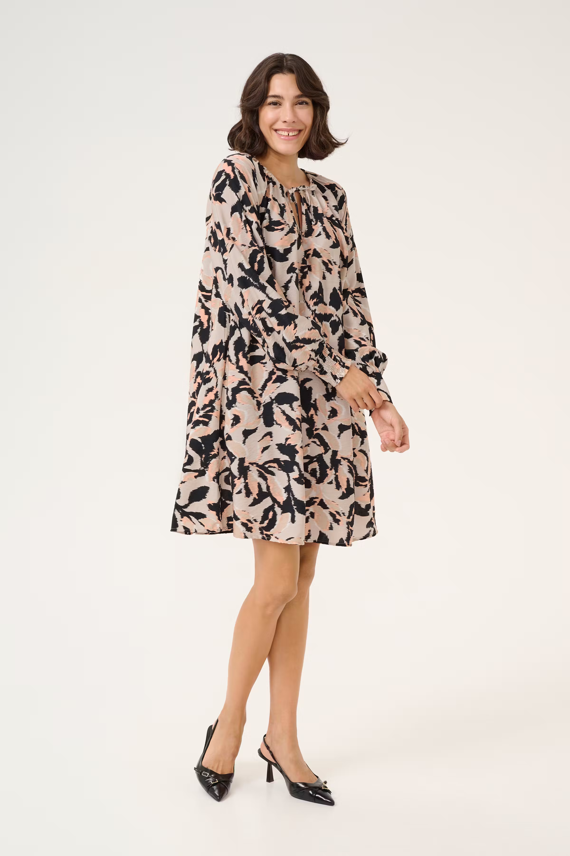 KApaco Kjole LOOKBOOK FRONT 10509639-107096