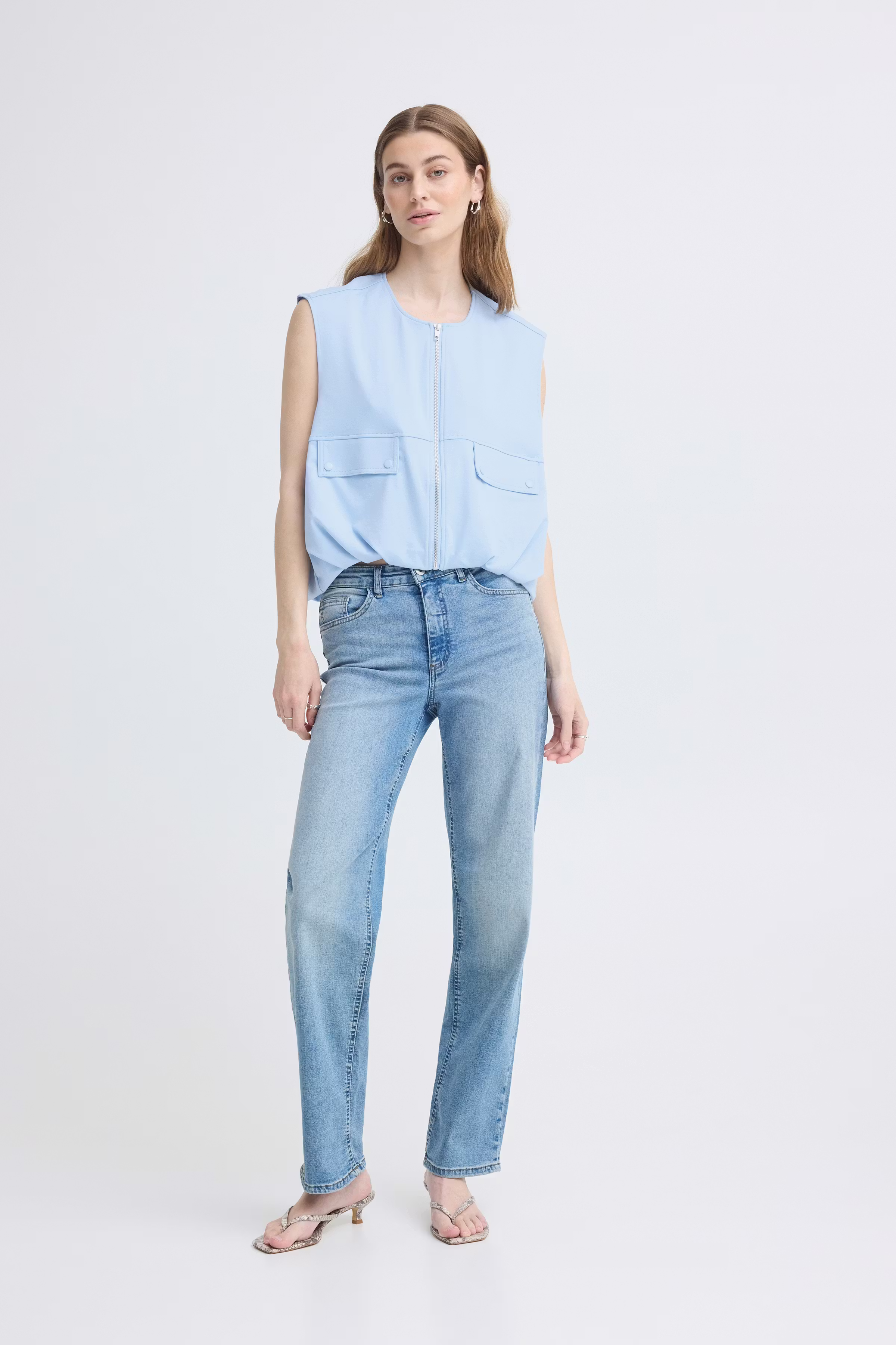 IXKATE Vest LOOKBOOK FRONT 20123636-144214