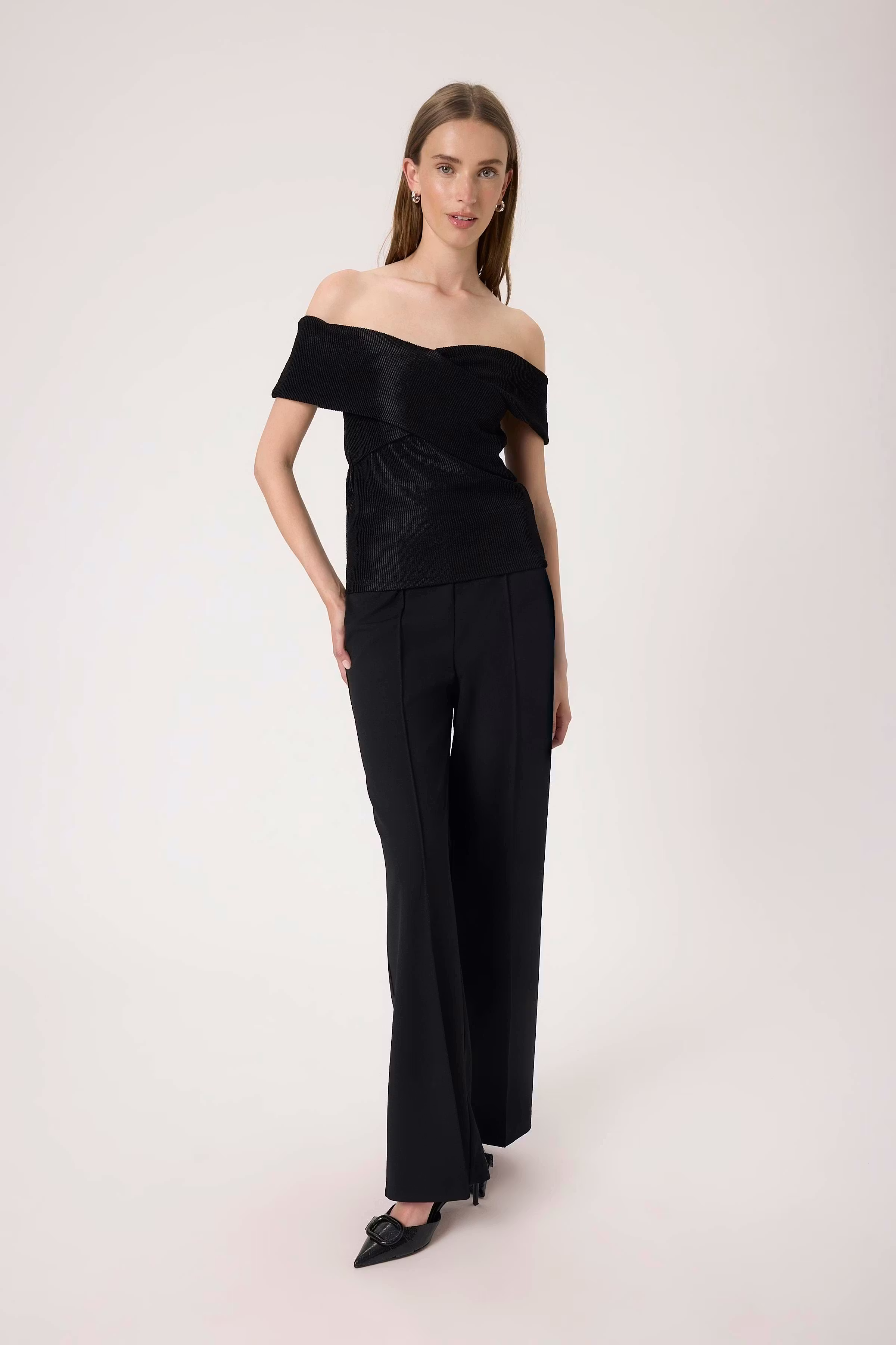 SLElspeth Top LOOKBOOK FRONT 30408789-194008