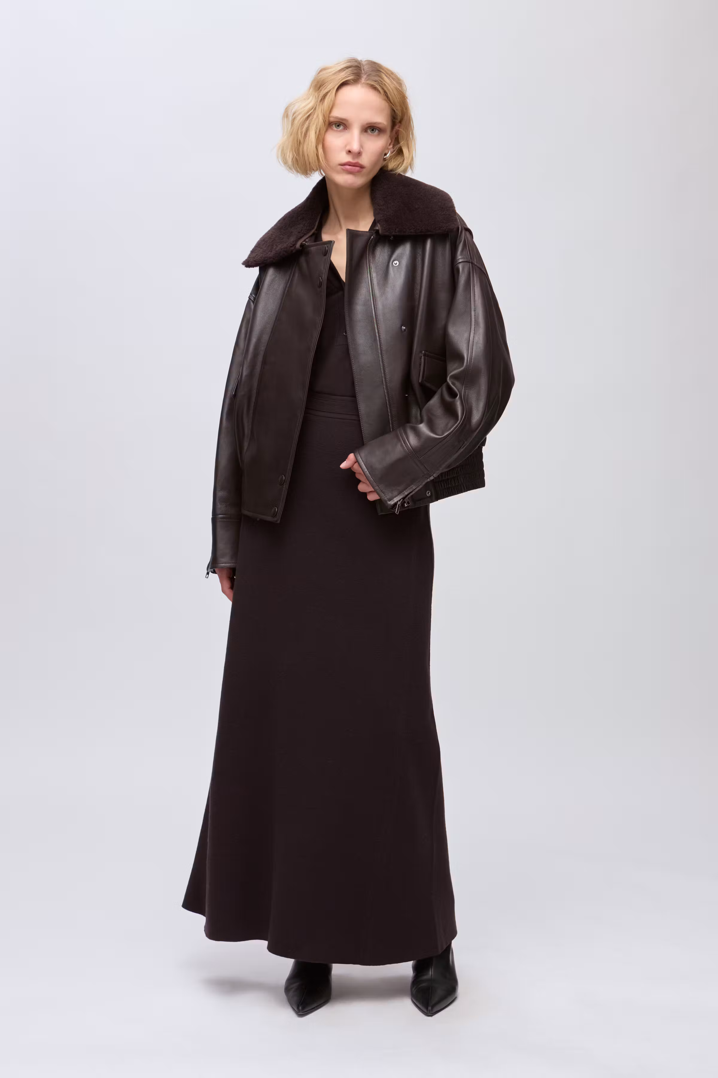 IOLaila Outerwear LOOKBOOK FRONT 30600079-BR289