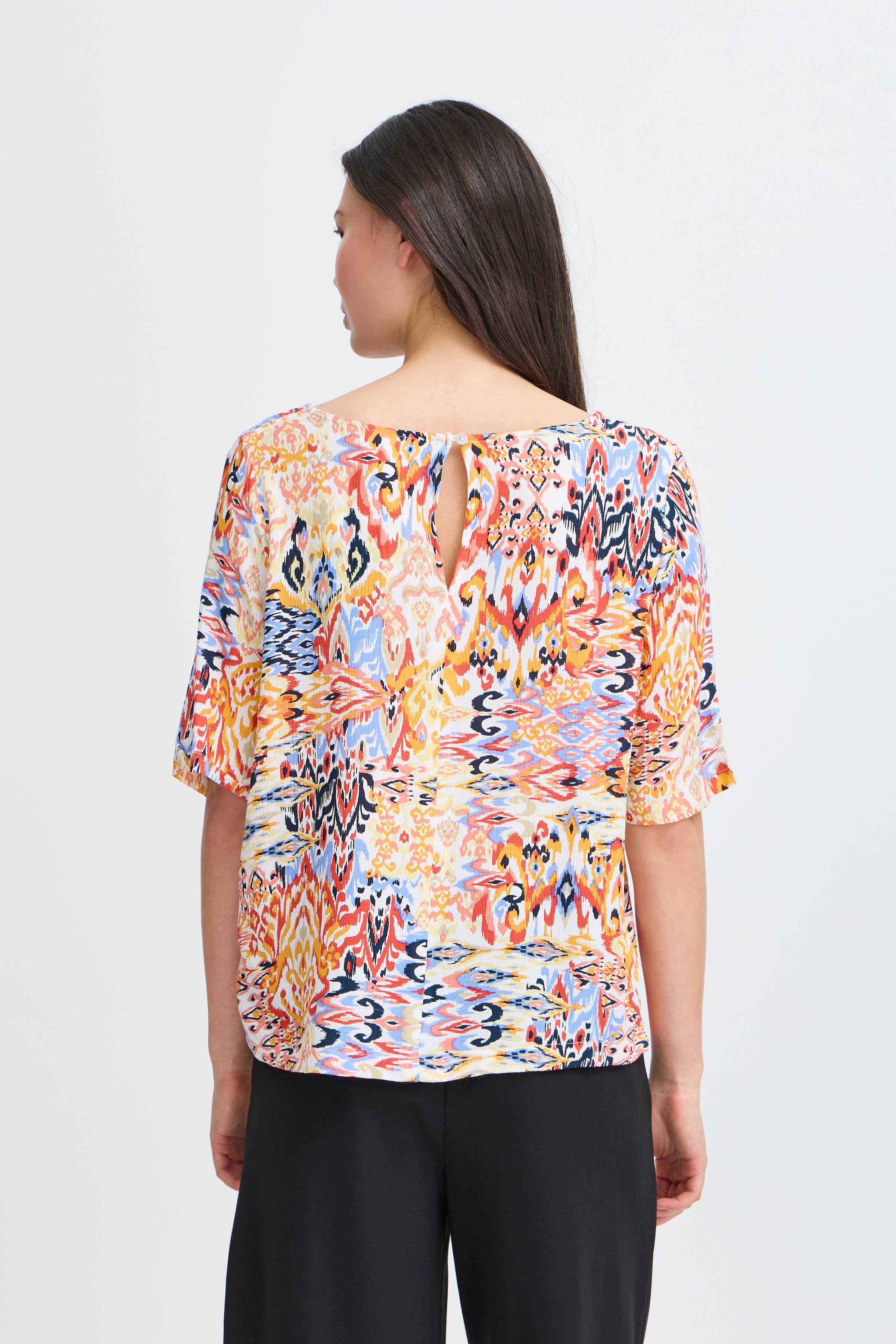 Blouse with short sleeve LOOKBOOK BACK 20122971-204485