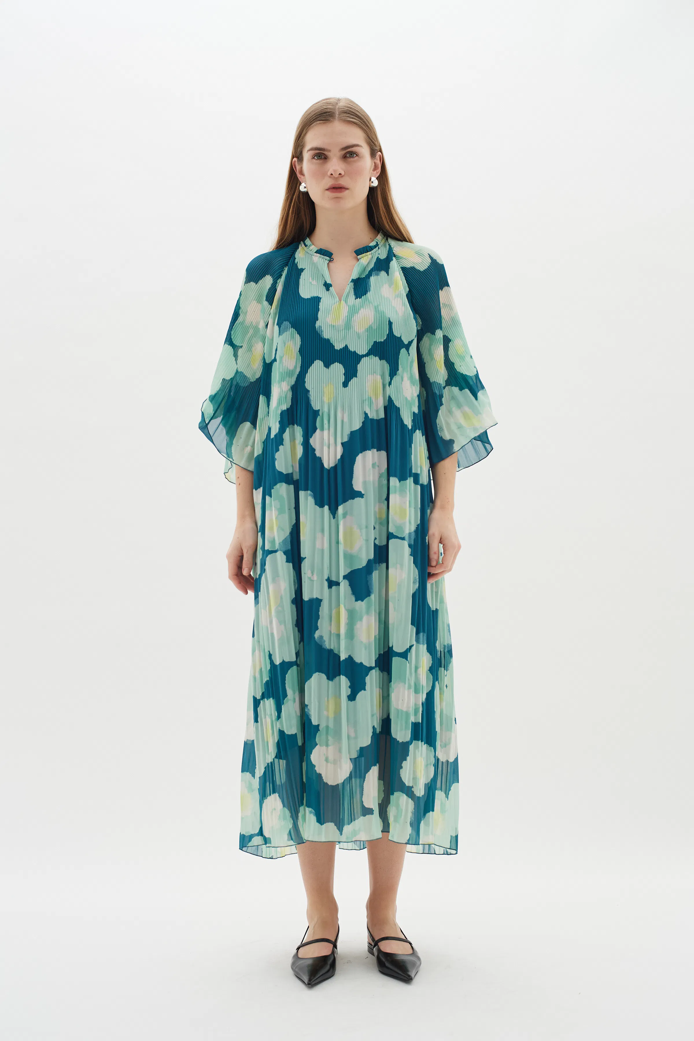HendraIW Lang Kjole LOOKBOOK BACK 30109400-302765