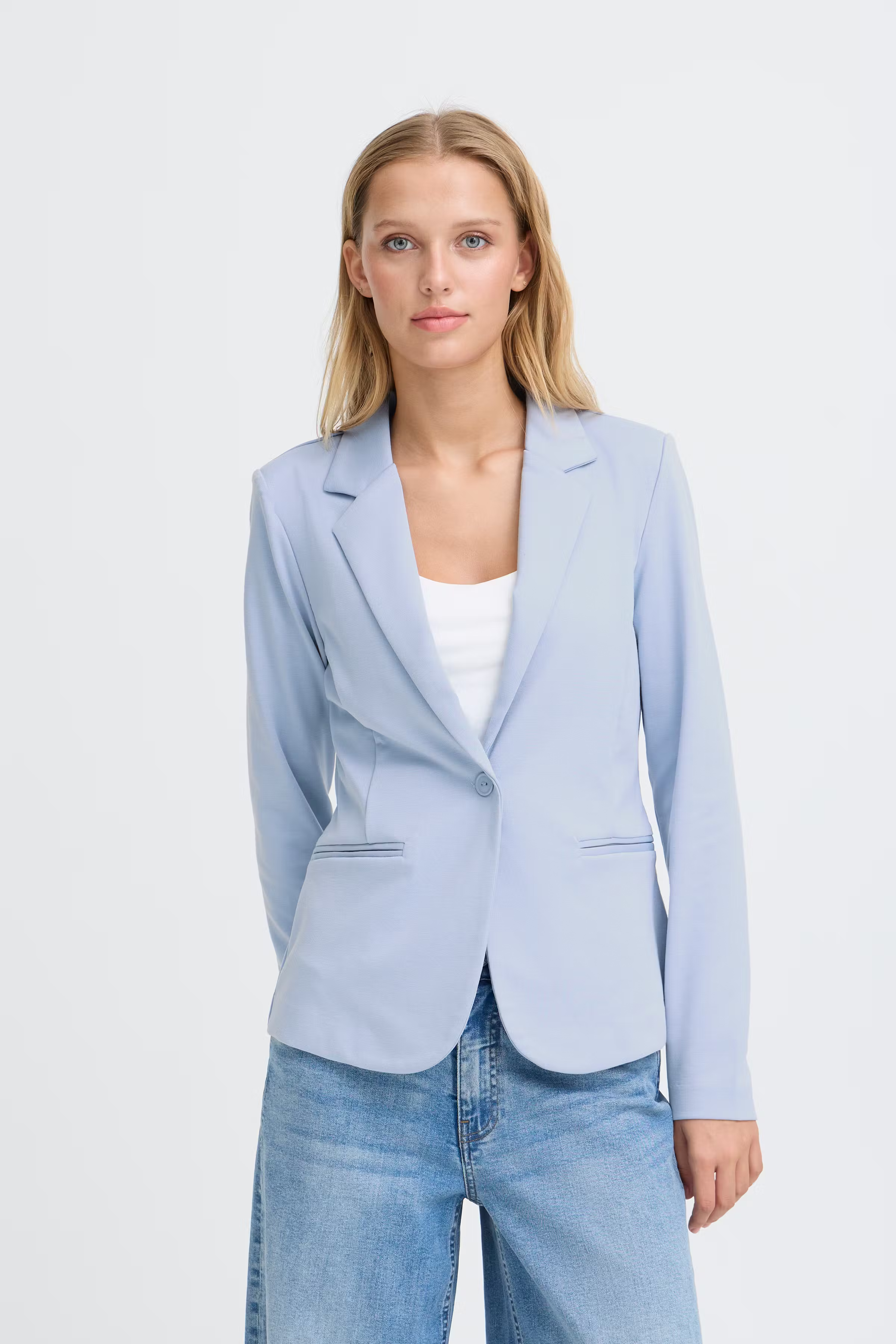IHKATE Blazer LOOKBOOK FRONT 20101801-164019