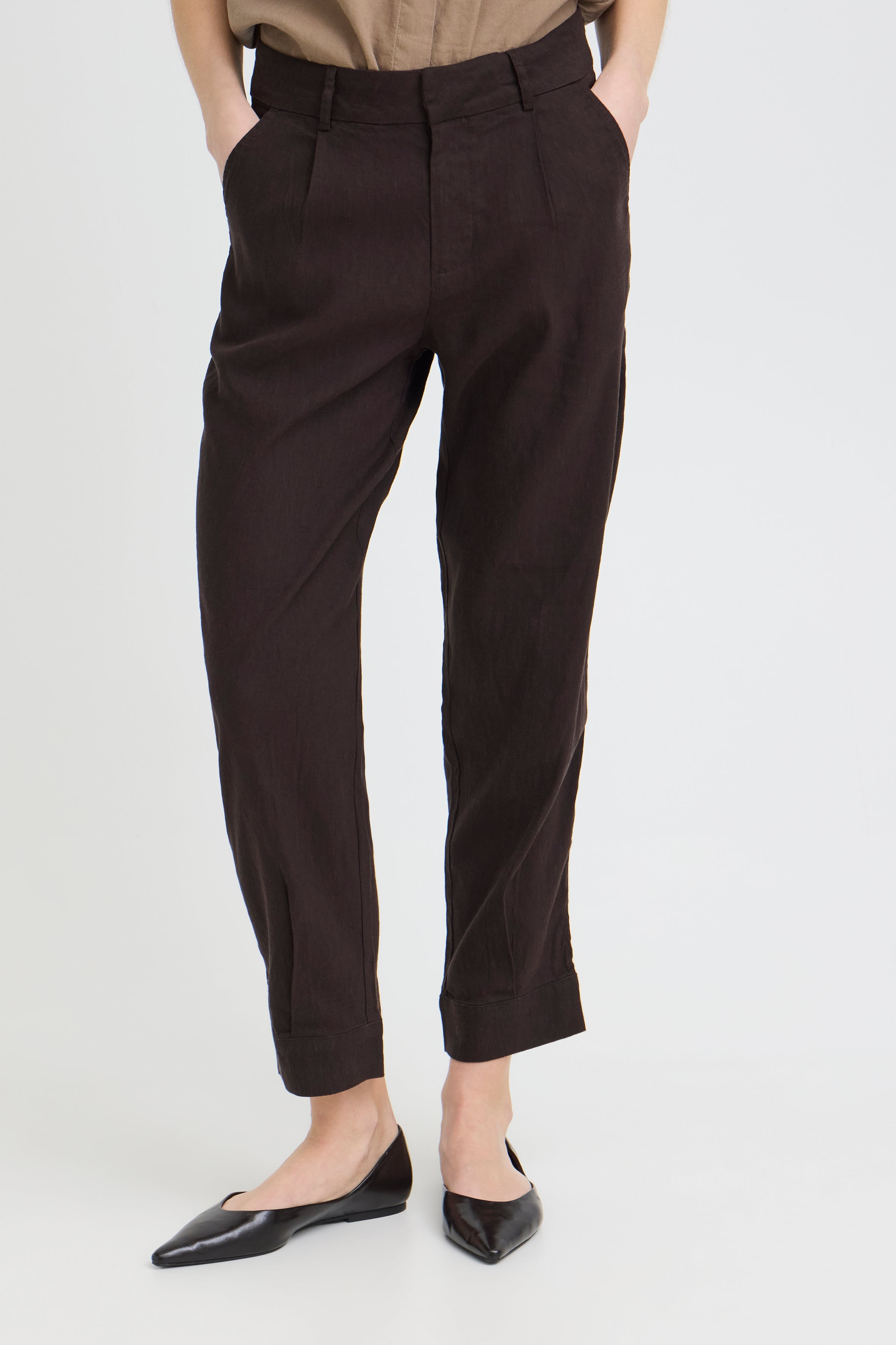 PZLUCA Hose LOOKBOOK FRONT 50210434-191103