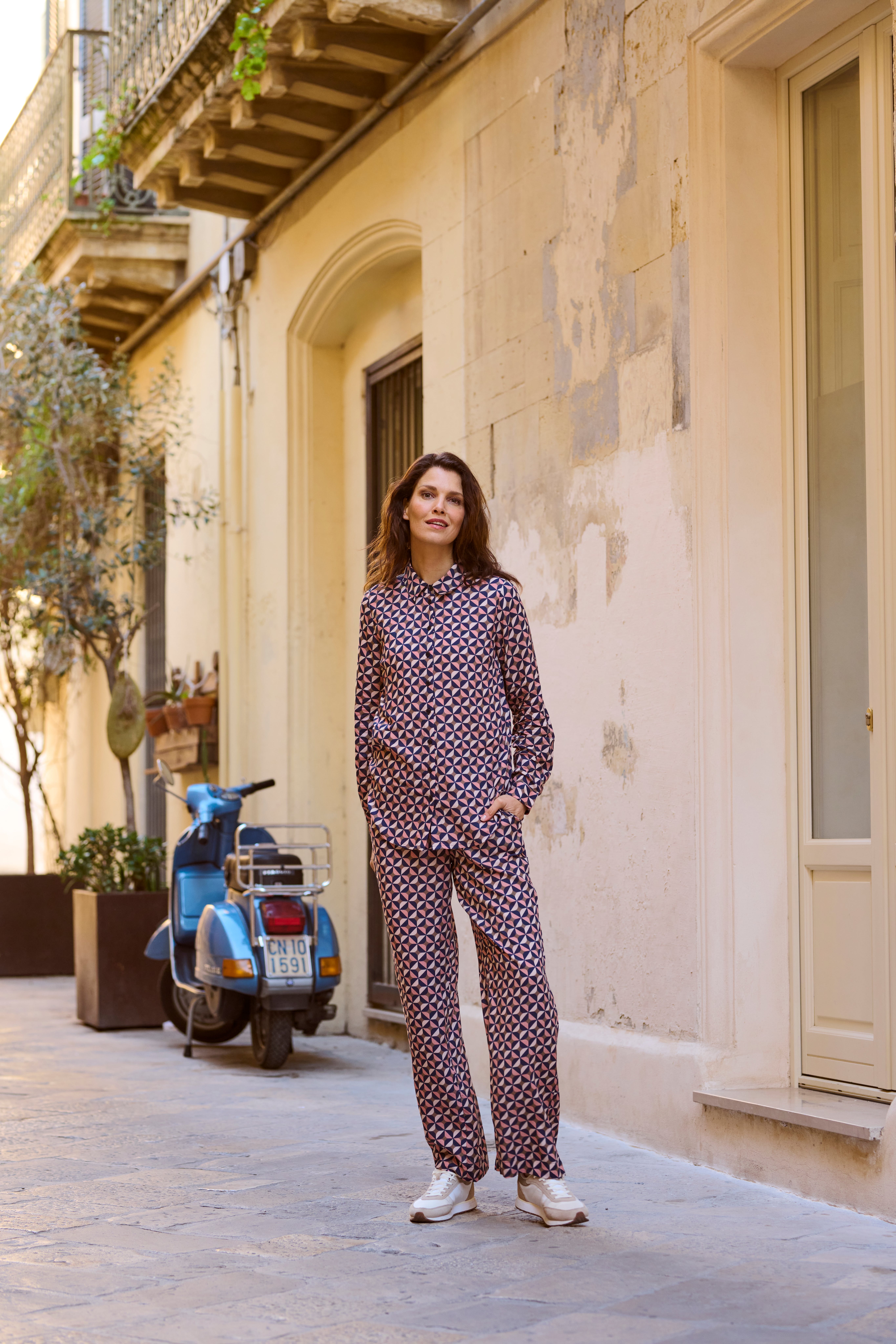 BPharriet Trousers LOCATION NONE 10590668-105842B