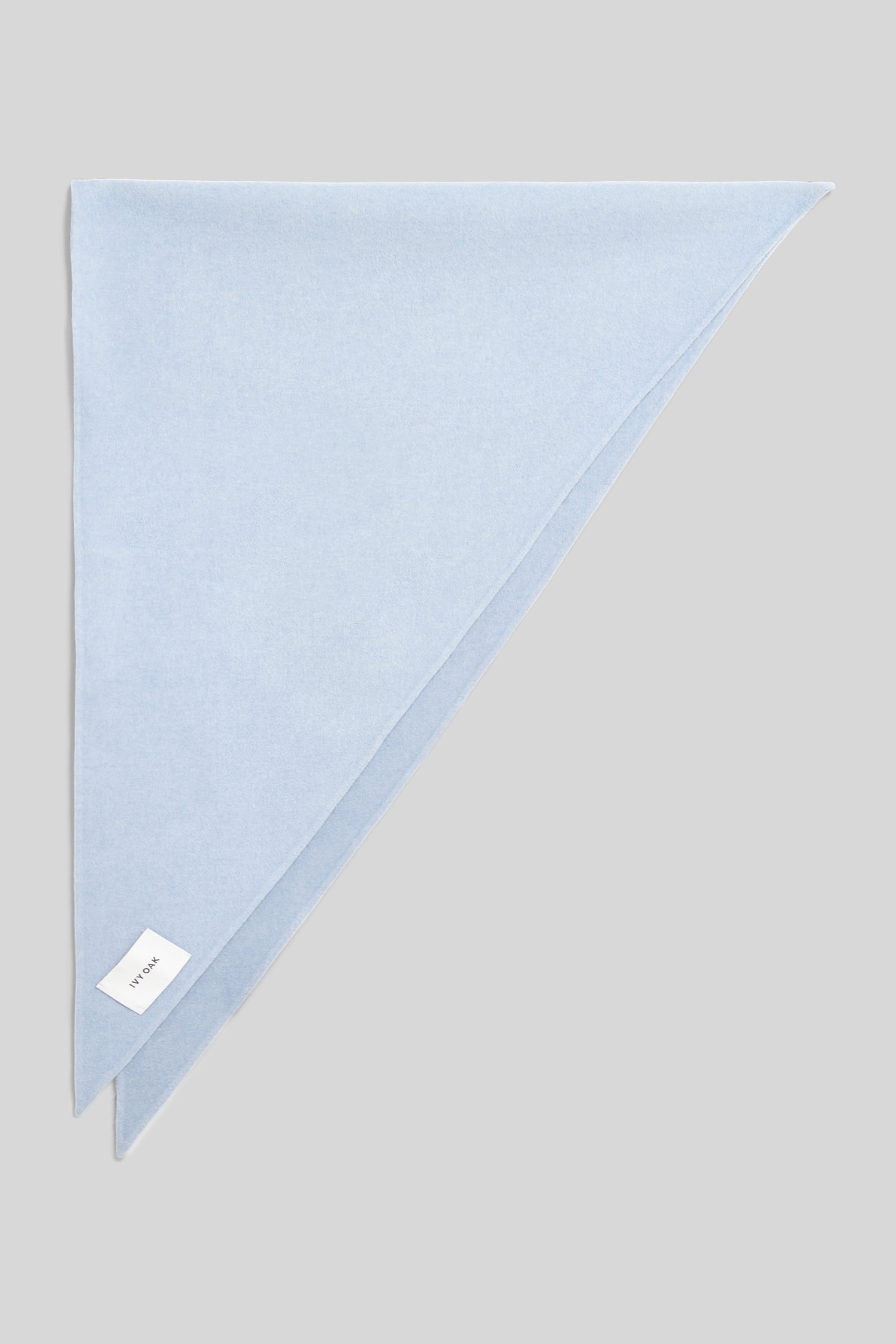 ARIANA SCHAL PACK FRONT 30600715-BK999