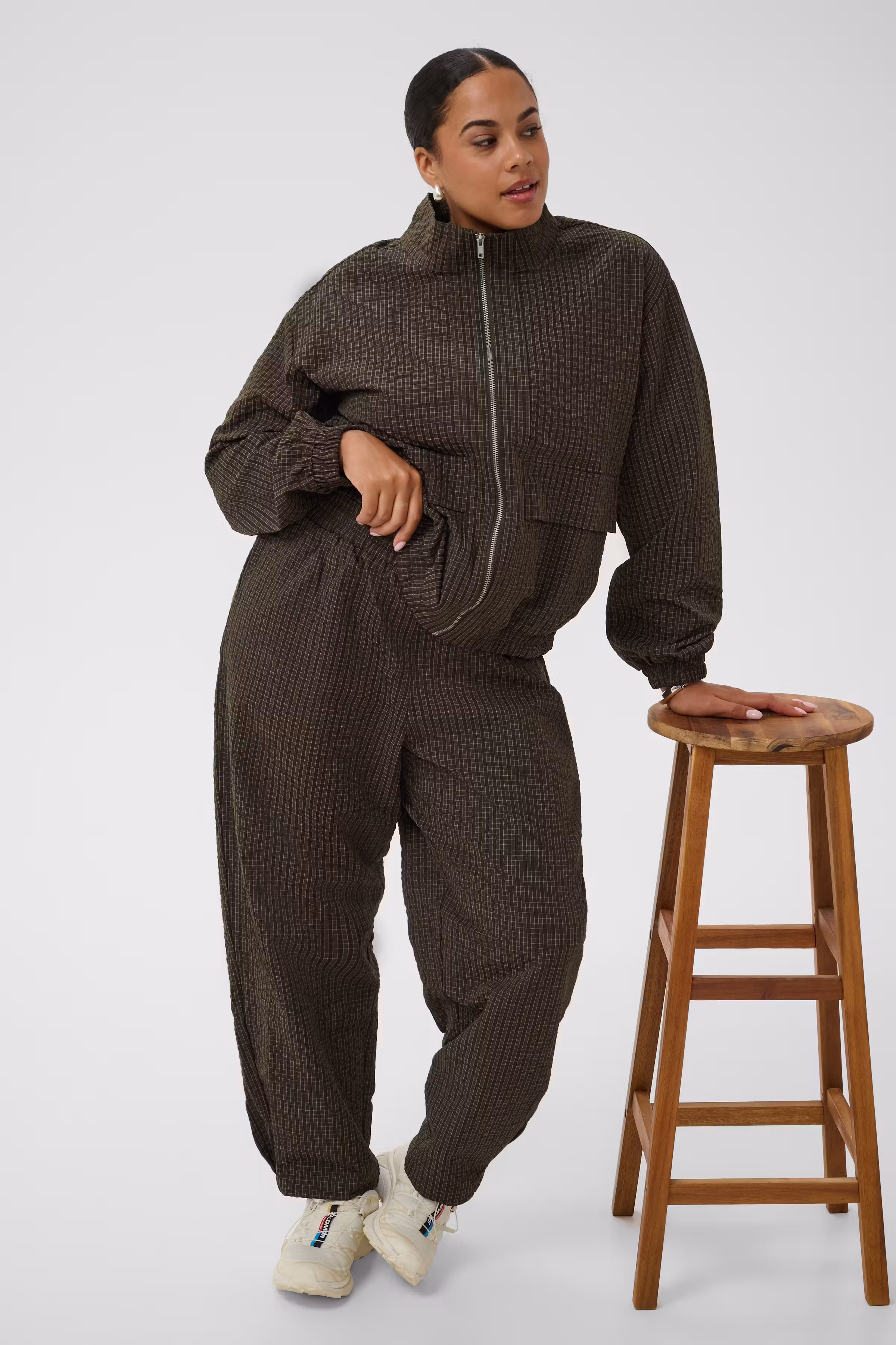 KCmianna Hose LOOKBOOK FRONT 10584944-1000775