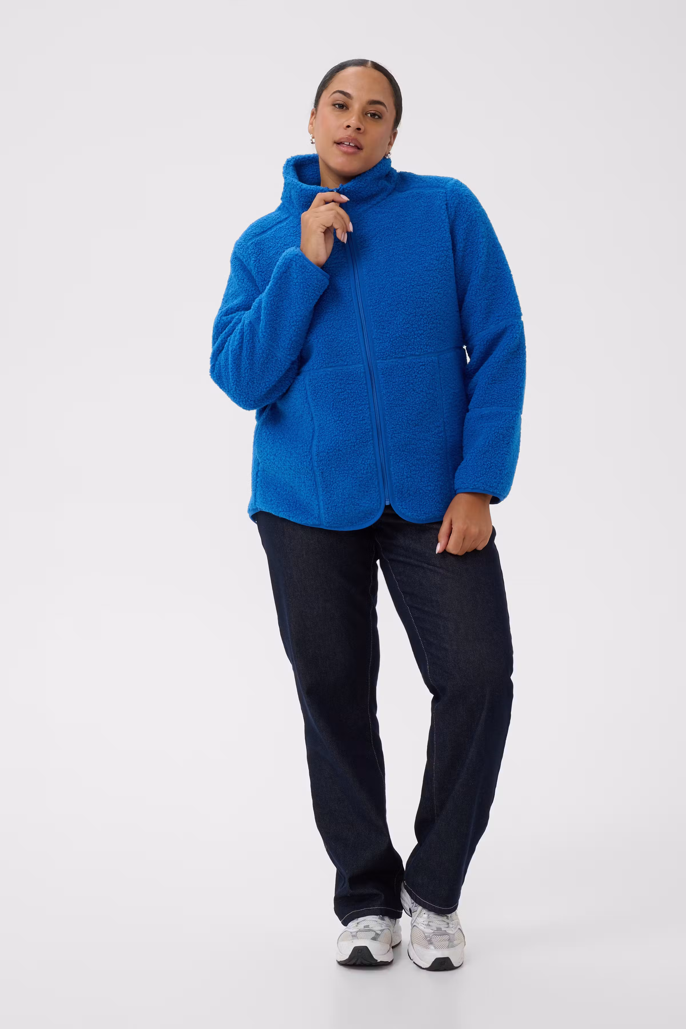 KCcanilla Outerwear LOOKBOOK FRONT 10584946-193952
